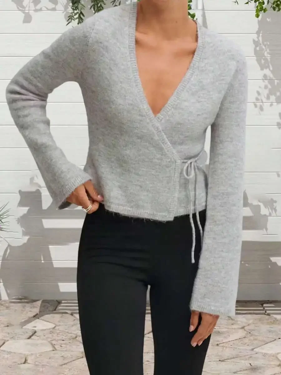 Women V Neck Cardigan Solid Color Long Sleeve Side Tie Loose Sweater
Women V Neck Cardigan Solid Color Long Sleeve Side Tie Loose Sweater