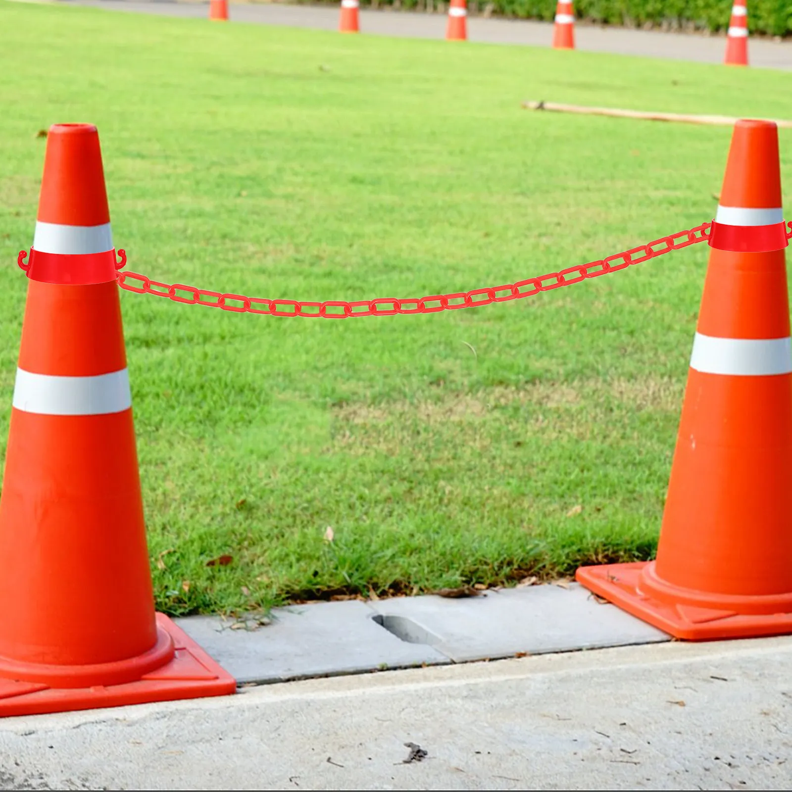 10Pcs Plastic Safety Barrier Chain Connector Traffic Cone Ring with Red Hook for Construction Sites Parking Lots Roadways
10Pcs Plastic Safety Barrier Chain Connector Traffic Cone Ring with Red Hook for Construction Sites Parking Lots Roadways