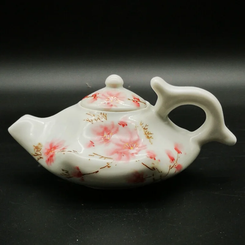 Chinese Famille Rose Porcelain Peach Blossom Design Hexagon Teapot 5.1"
Chinese Famille Rose Porcelain Peach Blossom Design Hexagon Teapot 5.1"