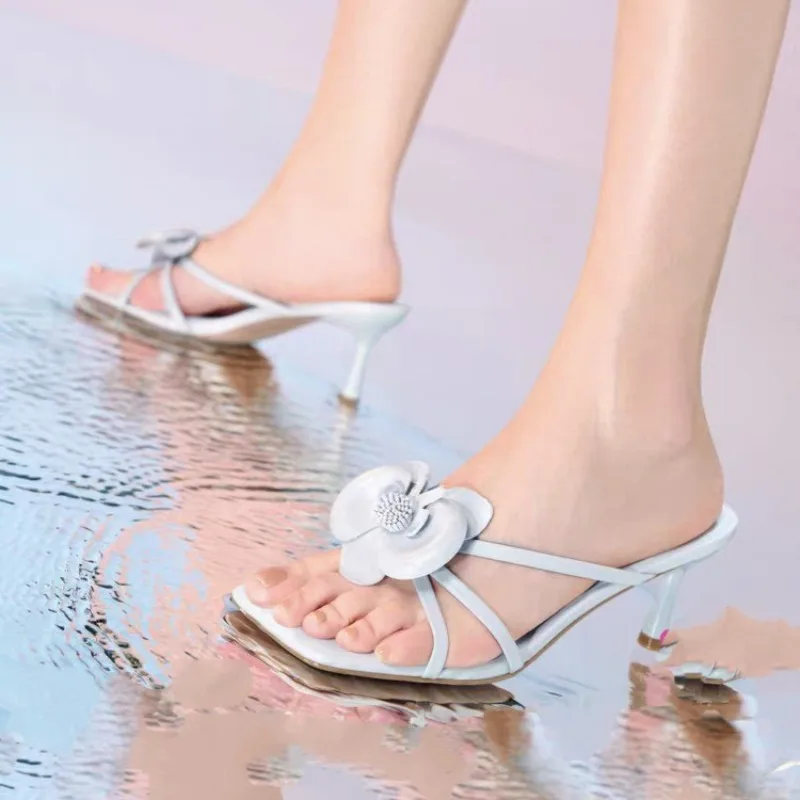 Flower Sandals Women Summer 2026 New Open Toe French Style with Temperament High Heels Women
Flower Sandals Women Summer 2026 New Open Toe French Style with Temperament High Heels Women