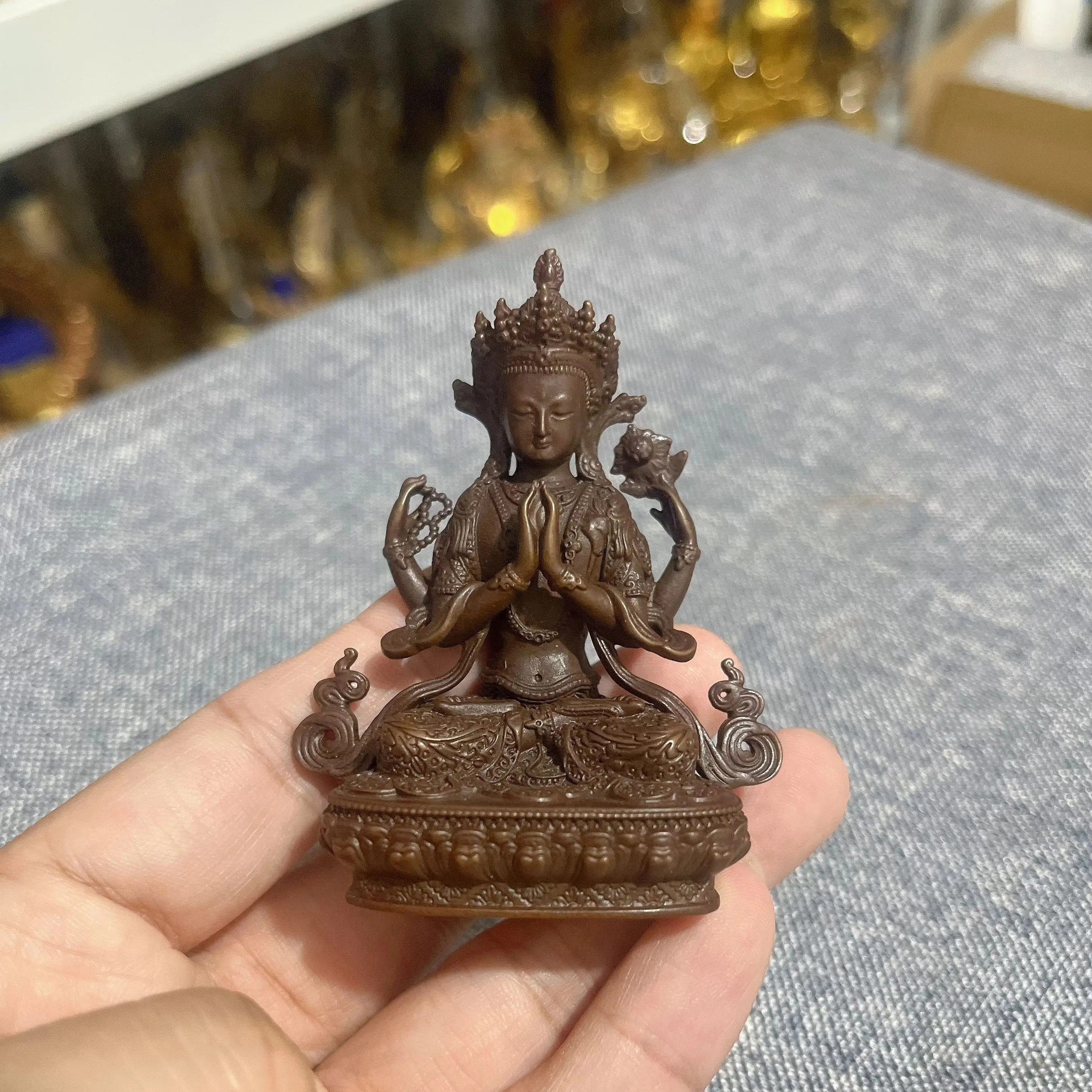 Carrying small Buddha statue Safe amulet guanyin bodhisattva high quality copper buddha tibet buddhist talisman 50% off
Carrying small Buddha statue Safe amulet guanyin bodhisattva high quality copper buddha tibet buddhist talisman 50% off