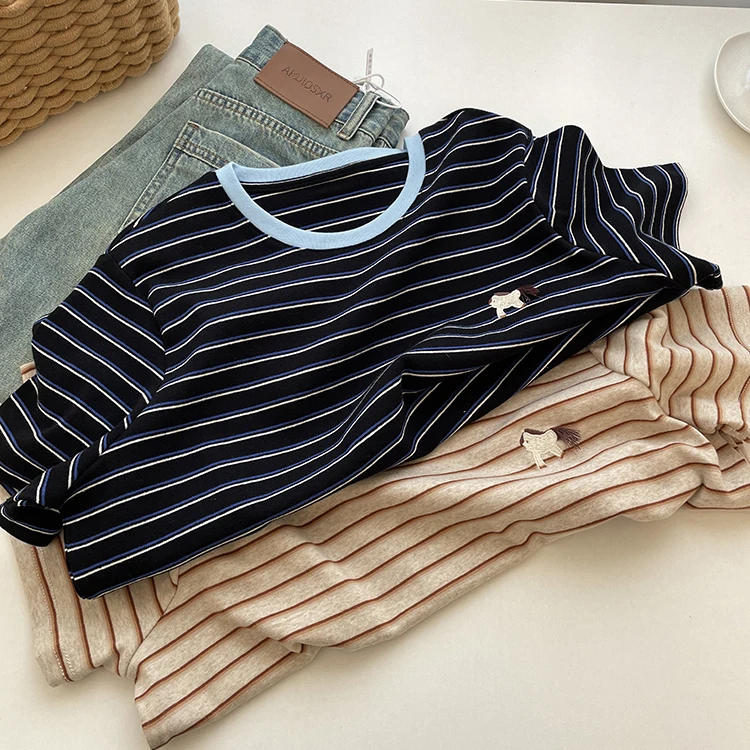 CLAYMIX 2025 Striped Cartoon Embroidery Short Sleeved T-shirt In Summer 2025, Loose Slimming Casual Top For Women
CLAYMIX 2025 Striped Cartoon Embroidery Short Sleeved T-shirt In Summer 2025, Loose Slimming Casual Top For Women