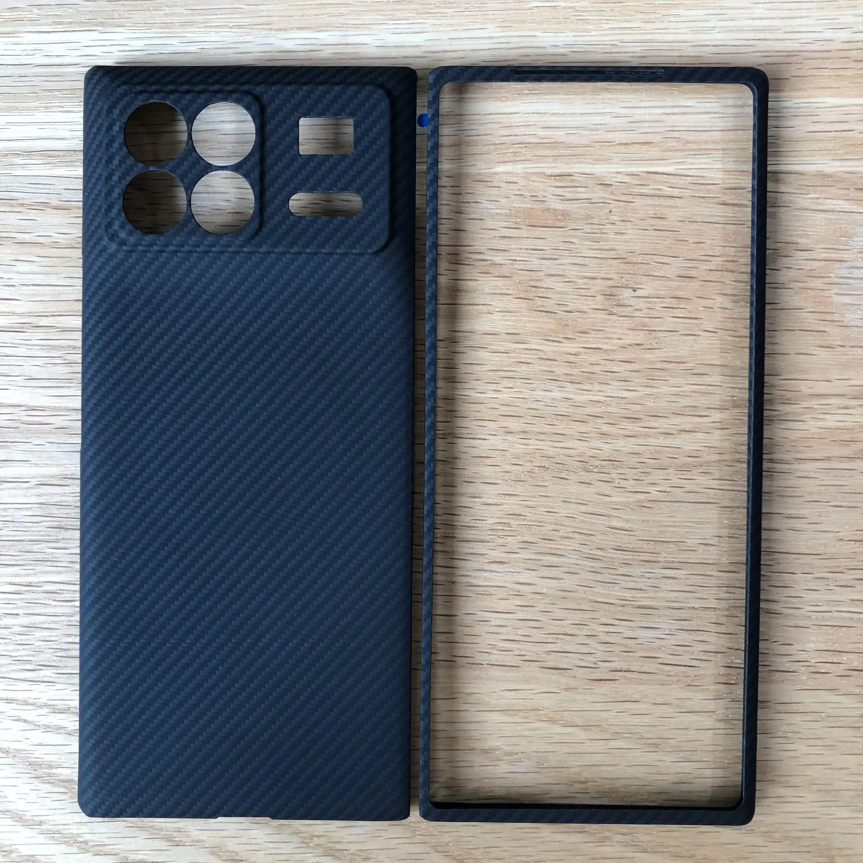Чехол для телефона Xiaomi MIX Fold 3 Fold3, арамидный углеродное волокно, кевлар, устойчивый к царапинам, легкий, нескользящий, магнитный, с беспроводной зарядкой
Чехол для телефона Xiaomi MIX Fold 3 Fold3, арамидный углеродное волокно, кевлар, устойчивый к царапинам, легкий, нескользящий, магнитный, с беспроводной зарядкой