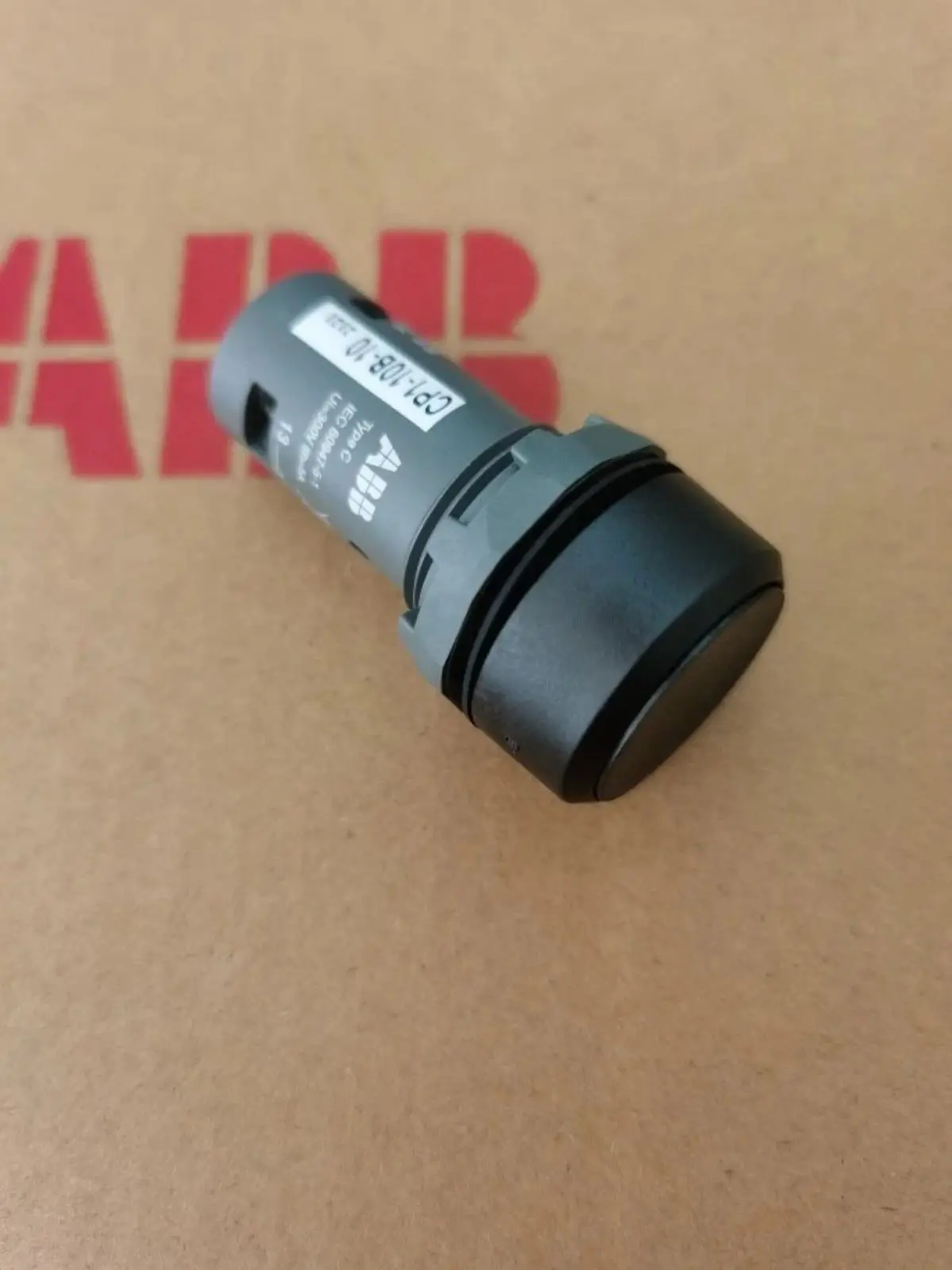10 pcs CP1-10B-11 62000017 1SFA619100R1076 pushbutton switch
10 pcs CP1-10B-11 62000017 1SFA619100R1076 pushbutton switch