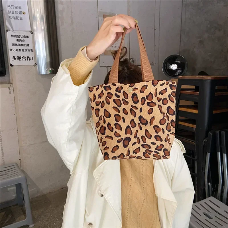 Cow Print Shoulder Bag - Fashion Women's Fluffy Tote Purse, Zebra & Leopard Pattern Small Underarm Handbag Lunch Bags
Cow Print Shoulder Bag - Fashion Women's Fluffy Tote Purse, Zebra & Leopard Pattern Small Underarm Handbag Lunch Bags