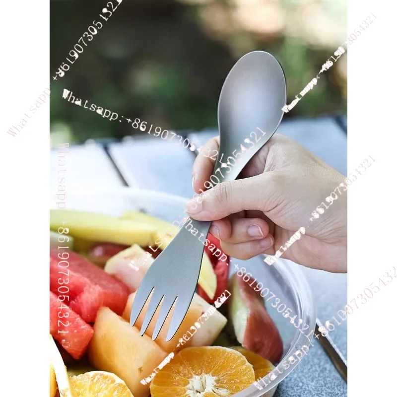 Легкая походная посуда 2-в-1: вилка и ложка, удобная многофункциональная ложка-вилка.
Легкая походная посуда 2-в-1: вилка и ложка, удобная многофункциональная ложка-вилка.