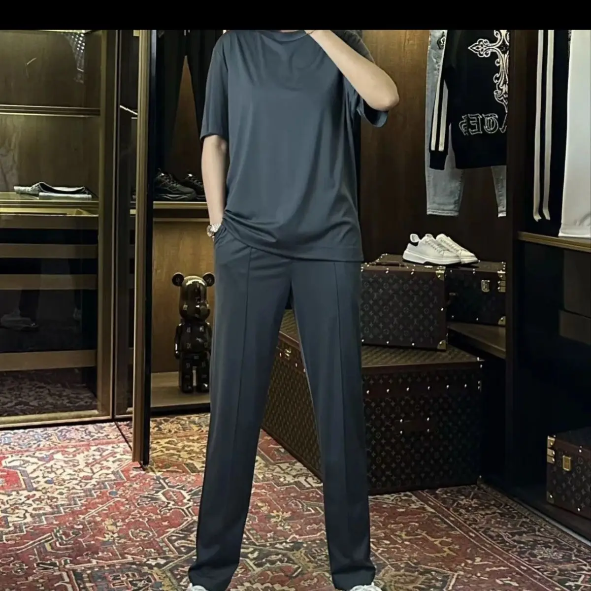 tshirt and pants 2 piece set New silky elastic comfortable pure clothes summer men jogger tracksuit sport mens sweat suits
tshirt and pants 2 piece set New silky elastic comfortable pure clothes summer men jogger tracksuit sport mens sweat suits
