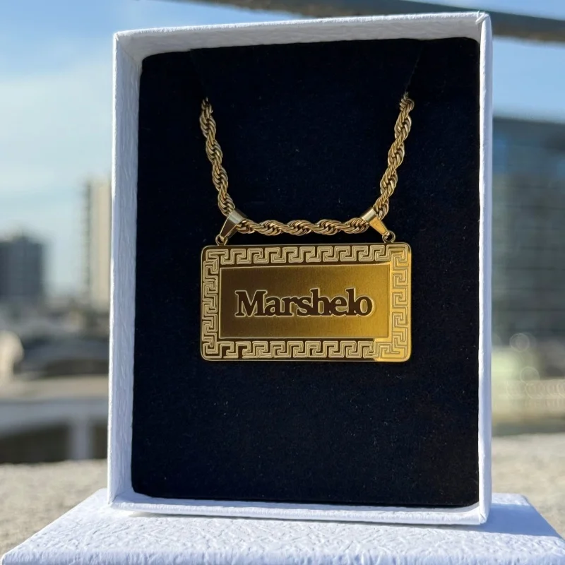 Roro‘s Personalized Name Pendant Necklace 18k-Gold Rope-chain Necklace Square Necklace For Women Men Customized Jewelry Gift
Roro‘s Personalized Name Pendant Necklace 18k-Gold Rope-chain Necklace Square Necklace For Women Men Customized Jewelry Gift