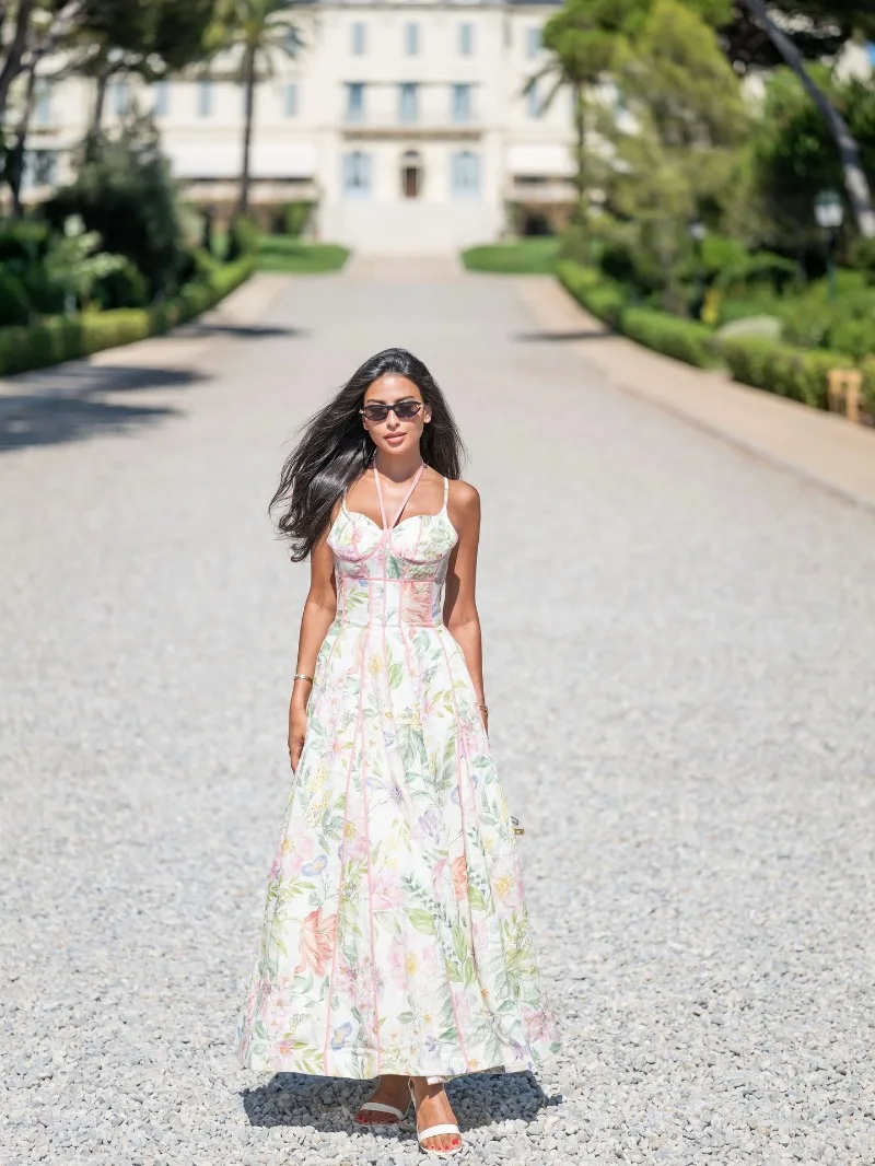 Elegant Printed Women's Dress Sleeveless Halter Waist-Closed A-Line Lady Dresses 2026 Spring Summer Fashion Female Vacation Robe
Elegant Printed Women's Dress Sleeveless Halter Waist-Closed A-Line Lady Dresses 2026 Spring Summer Fashion Female Vacation Robe
