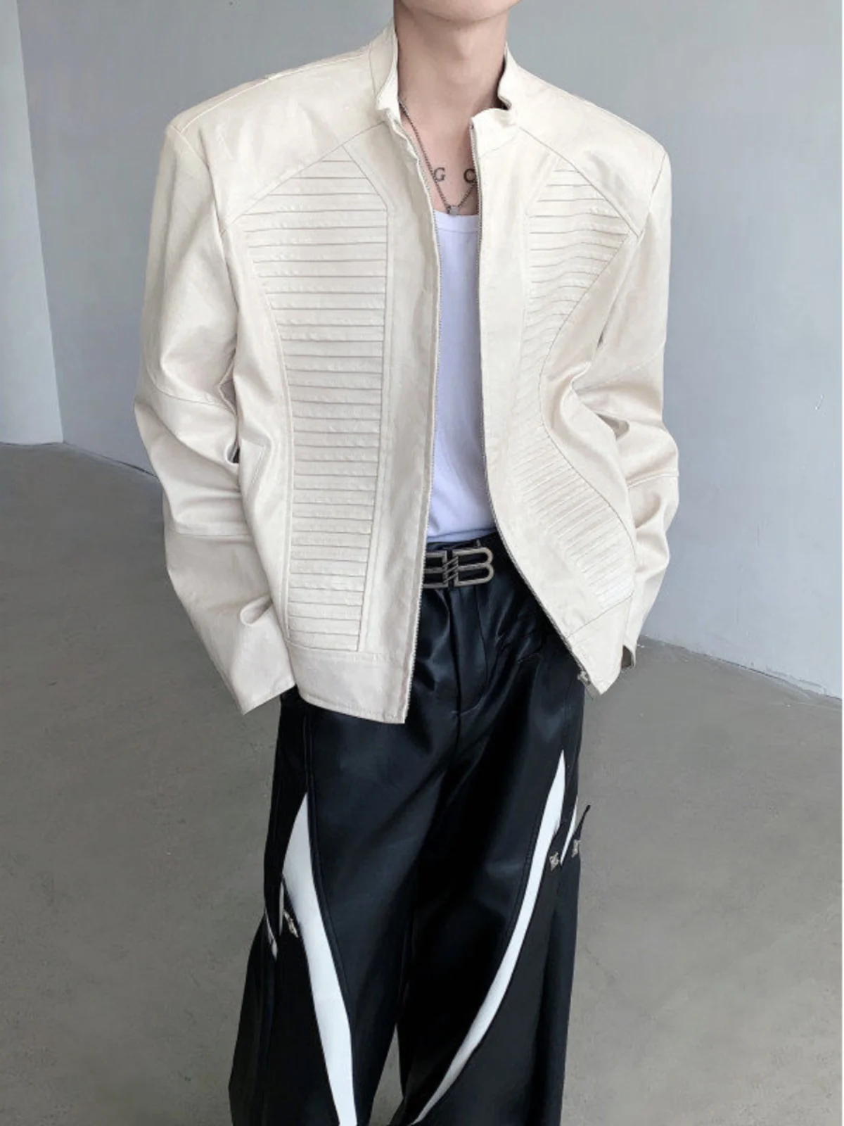 SuperAen 2024 Autumn Korean 3D PU Leather Jacket Design Retro Leather Jacket Coat
SuperAen 2024 Autumn Korean 3D PU Leather Jacket Design Retro Leather Jacket Coat