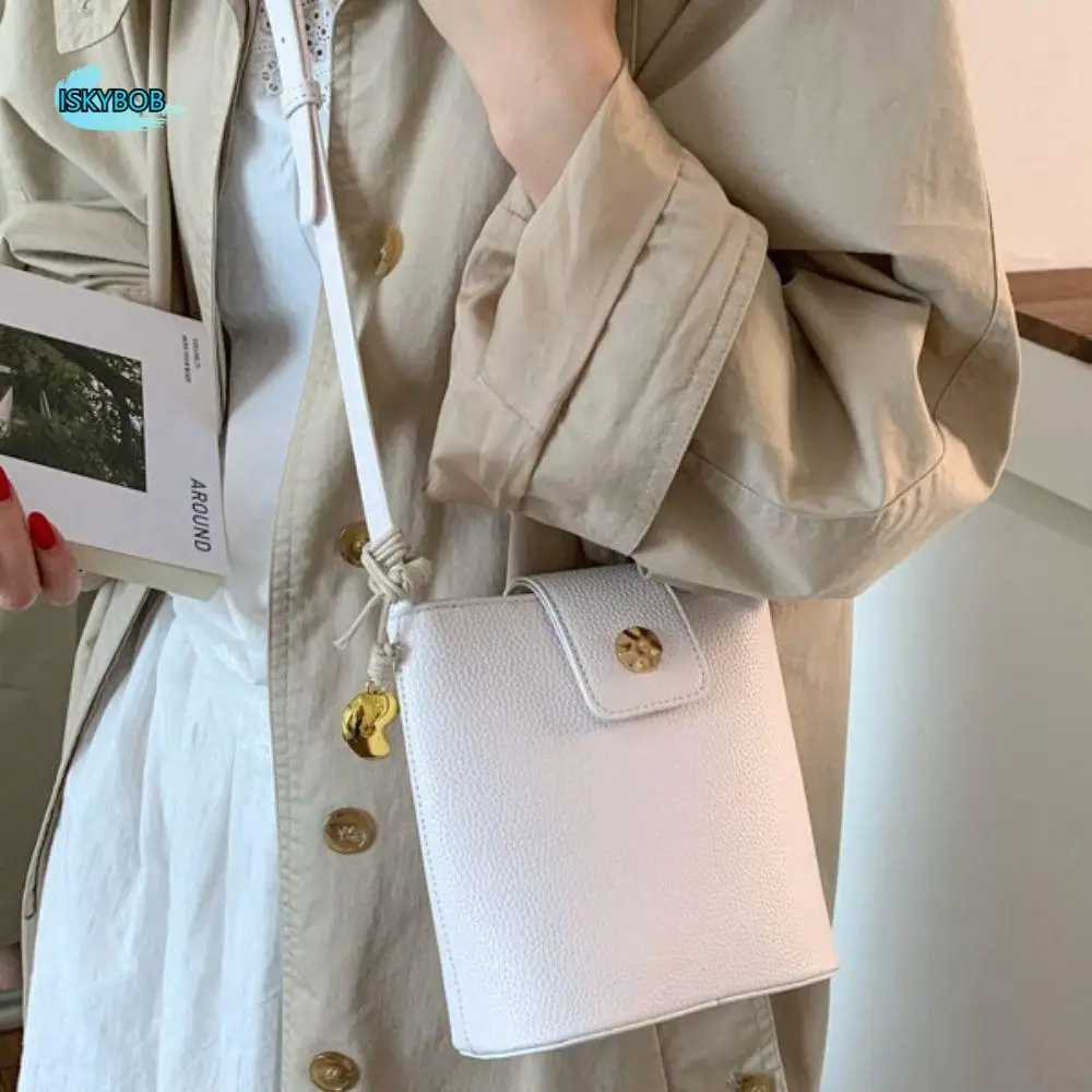 PU Lichee Pattern Bucket Bag Handbag Korean Style Simple Shoulder Bag Message Bag Phone Bag Ins Square Tote Bag Ladies/Girls
PU Lichee Pattern Bucket Bag Handbag Korean Style Simple Shoulder Bag Message Bag Phone Bag Ins Square Tote Bag Ladies/Girls