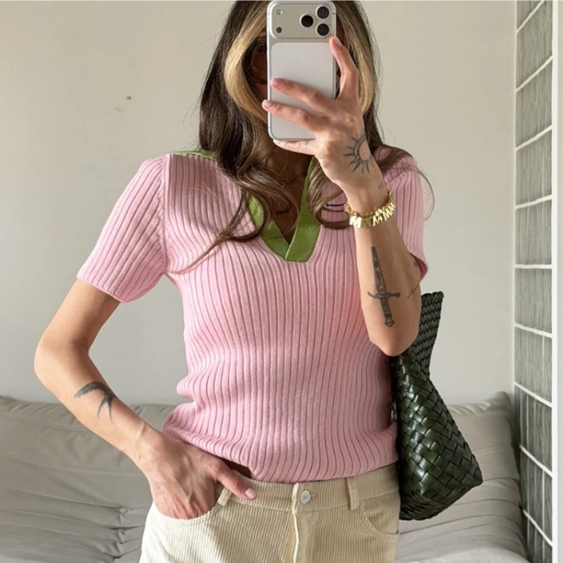 TARUXY Color-Block Knitted Polo T-Shirt Women Fashion Commuting Ribbed Slim Knit Short-Sleeve Top 2026 Spring Summer New T-Shirt
TARUXY Color-Block Knitted Polo T-Shirt Women Fashion Commuting Ribbed Slim Knit Short-Sleeve Top 2026 Spring Summer New T-Shirt