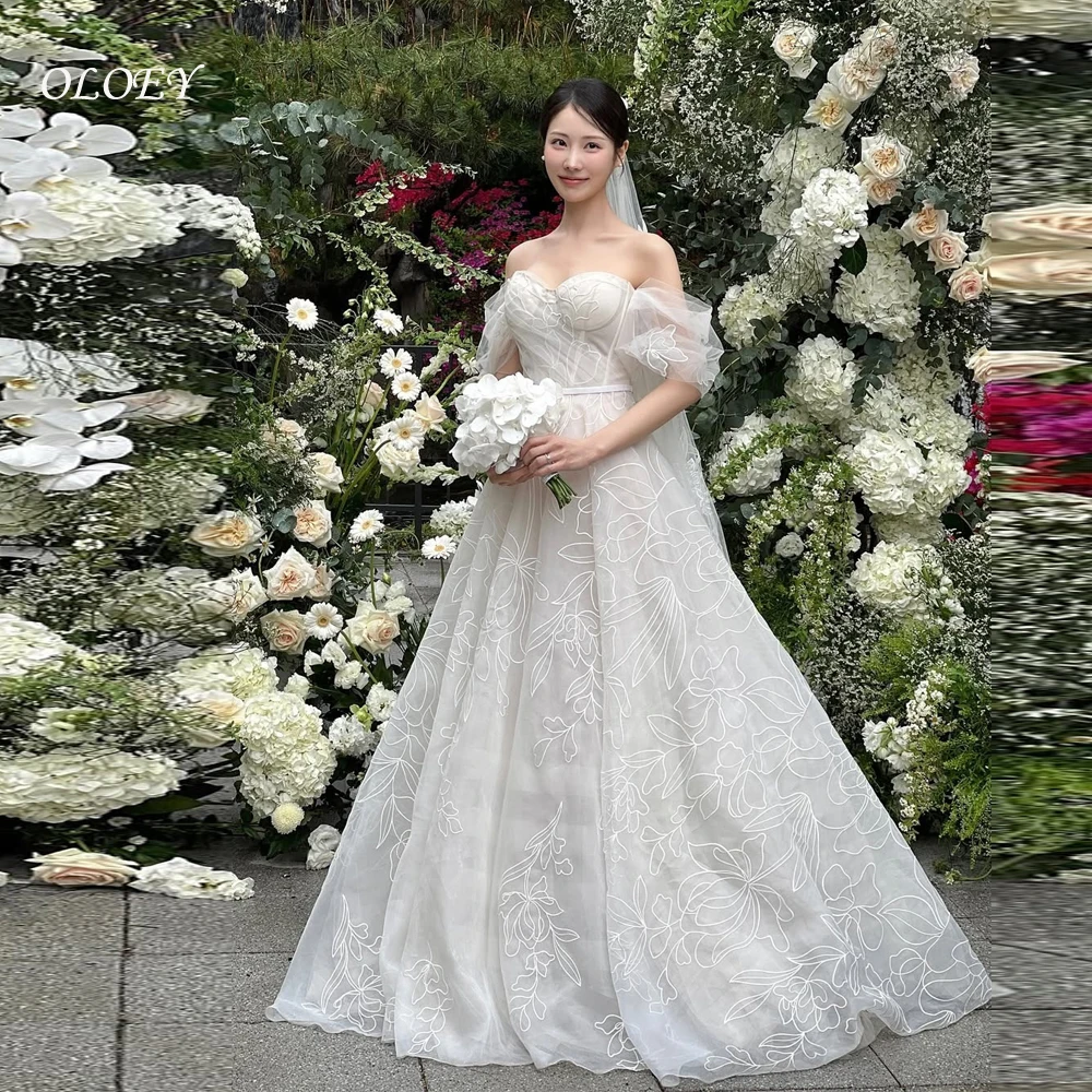 OLOEY Off Shoulder Korea Photoshoot Dress for Bride Lace Appliques A-Line White Wedding Party Gowns Sweep Train Customized
OLOEY Off Shoulder Korea Photoshoot Dress for Bride Lace Appliques A-Line White Wedding Party Gowns Sweep Train Customized