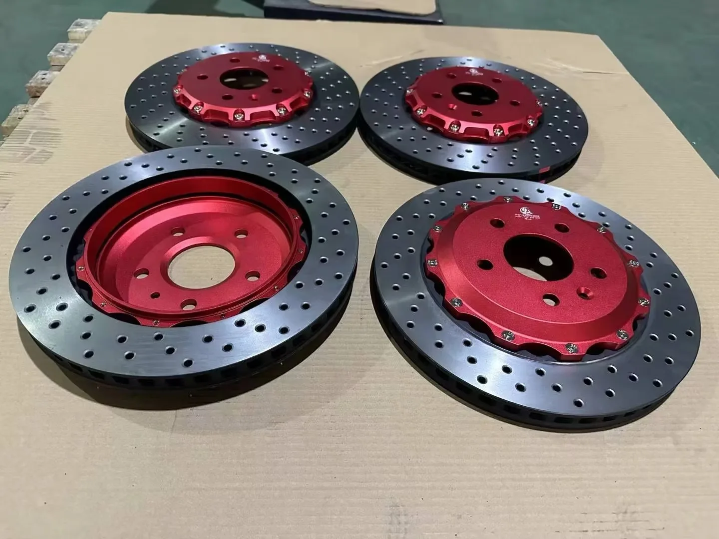 Ultra-lightweight Extreme High Temperature Resistance Racing Carbon Ceramic Brake Disc for Porsche Rolls-Royce Aston Martin
Ultra-lightweight Extreme High Temperature Resistance Racing Carbon Ceramic Brake Disc for Porsche Rolls-Royce Aston Martin