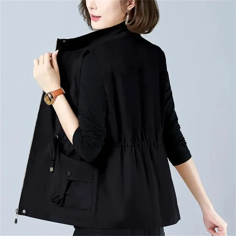 Lined Vest Coat Women's Spring Autumn 2025New Middle-Aged Elderly Sleeveless Jacket Ladies Casual Loose Waist Waistcoat Overwear
Lined Vest Coat Women's Spring Autumn 2025New Middle-Aged Elderly Sleeveless Jacket Ladies Casual Loose Waist Waistcoat Overwear