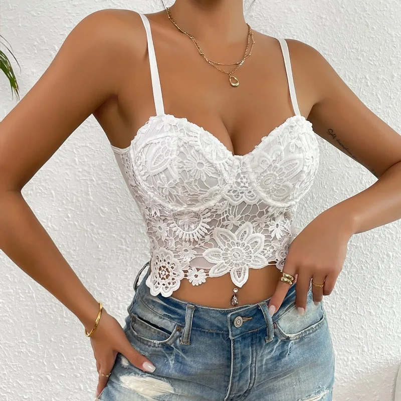 Hot selling European and American Ins high-end style lace flower splicing slim fit chest support tank top
Hot selling European and American Ins high-end style lace flower splicing slim fit chest support tank top