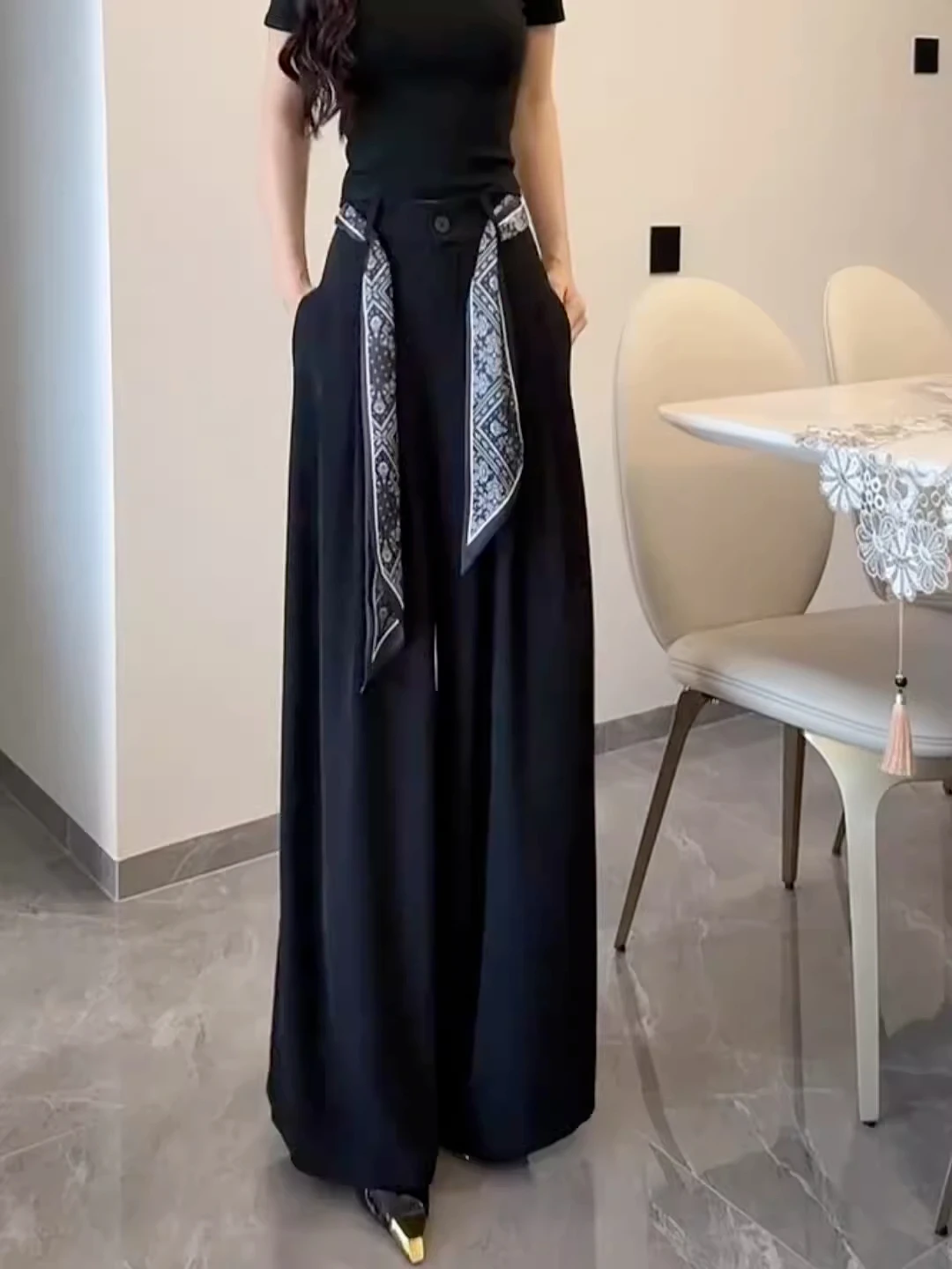 Black Silk Scarf Drapey Wide Leg Pants Women's Summer High Waist Casual Euro Style Loose Fit Trousers Casual Pants
Black Silk Scarf Drapey Wide Leg Pants Women's Summer High Waist Casual Euro Style Loose Fit Trousers Casual Pants