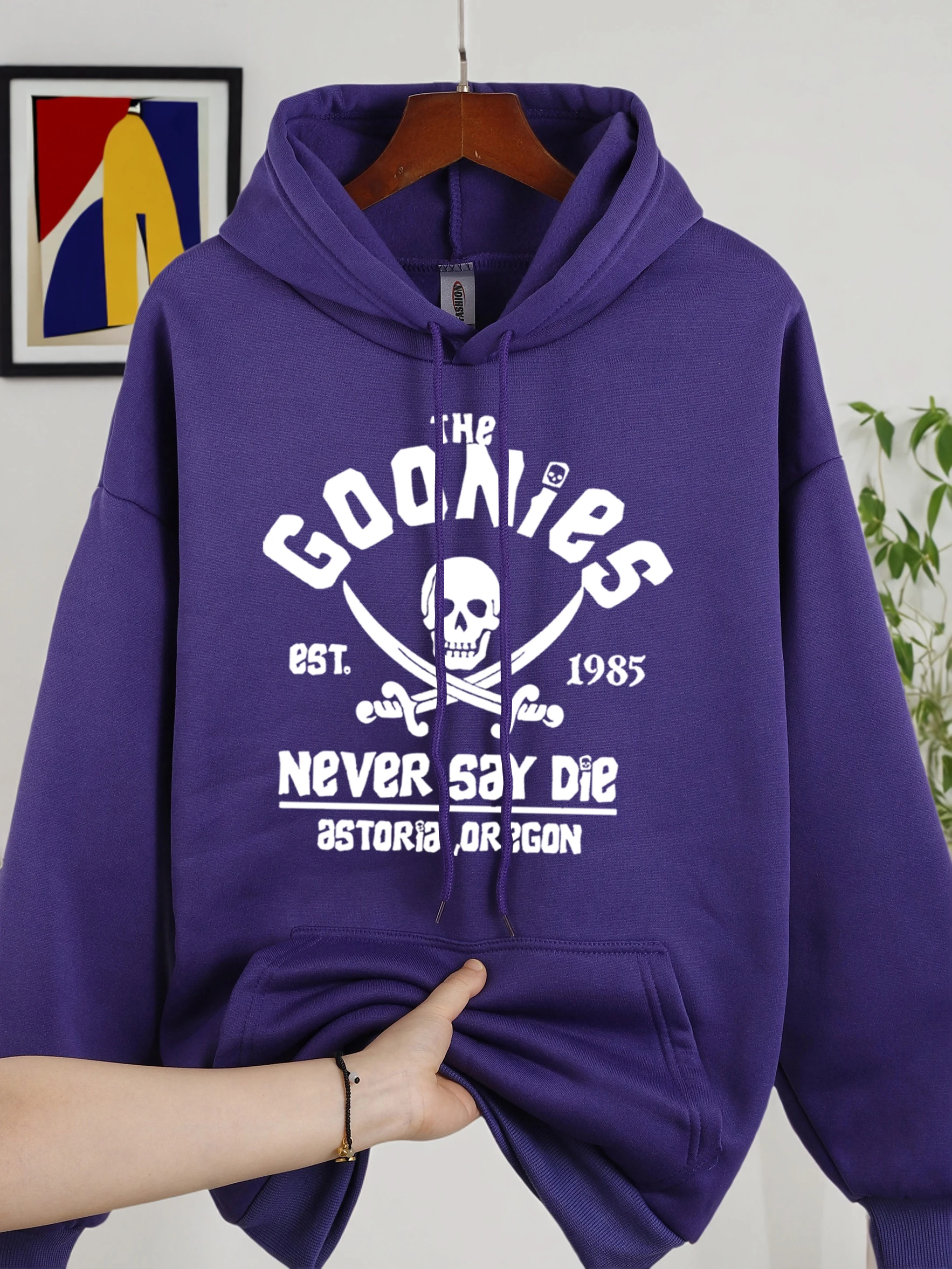 Мужская уличная одежда The Goonies Skeleton, модная повседневная одежда, свободный флисовый универсальный пуловер, унисекс, осенние базовые толстовки
Мужская уличная одежда The Goonies Skeleton, модная повседневная одежда, свободный флисовый универсальный пуловер, унисекс, осенние базовые толстовки