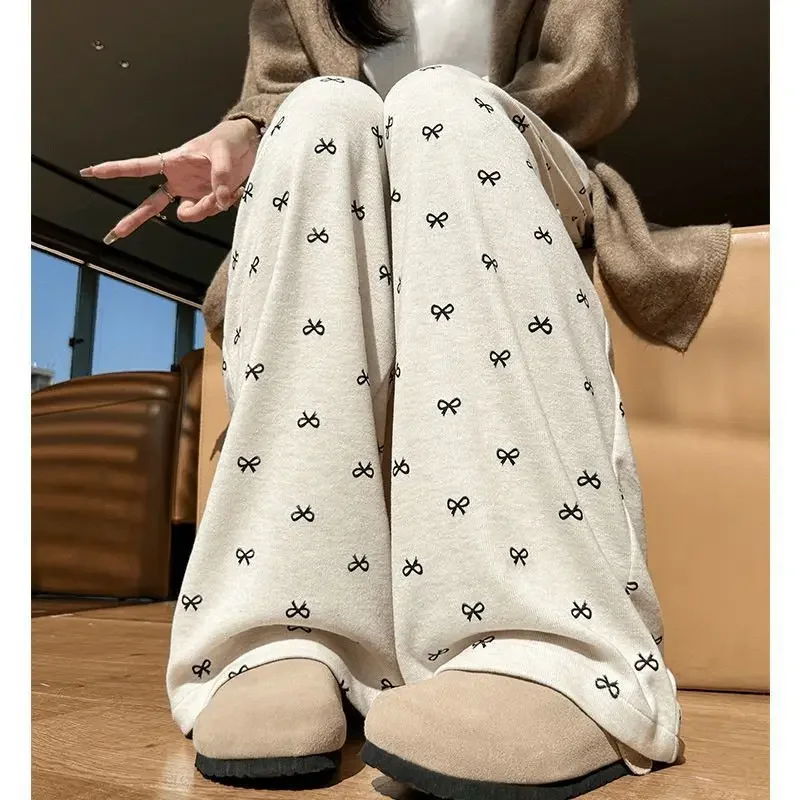 Белый бант клейкий рис Ямамото женские интернет-знаменитости с высокой талией прямые повседневные свободные драпированные широкие брюки
Белый бант клейкий рис Ямамото женские интернет-знаменитости с высокой талией прямые повседневные свободные драпированные широкие брюки