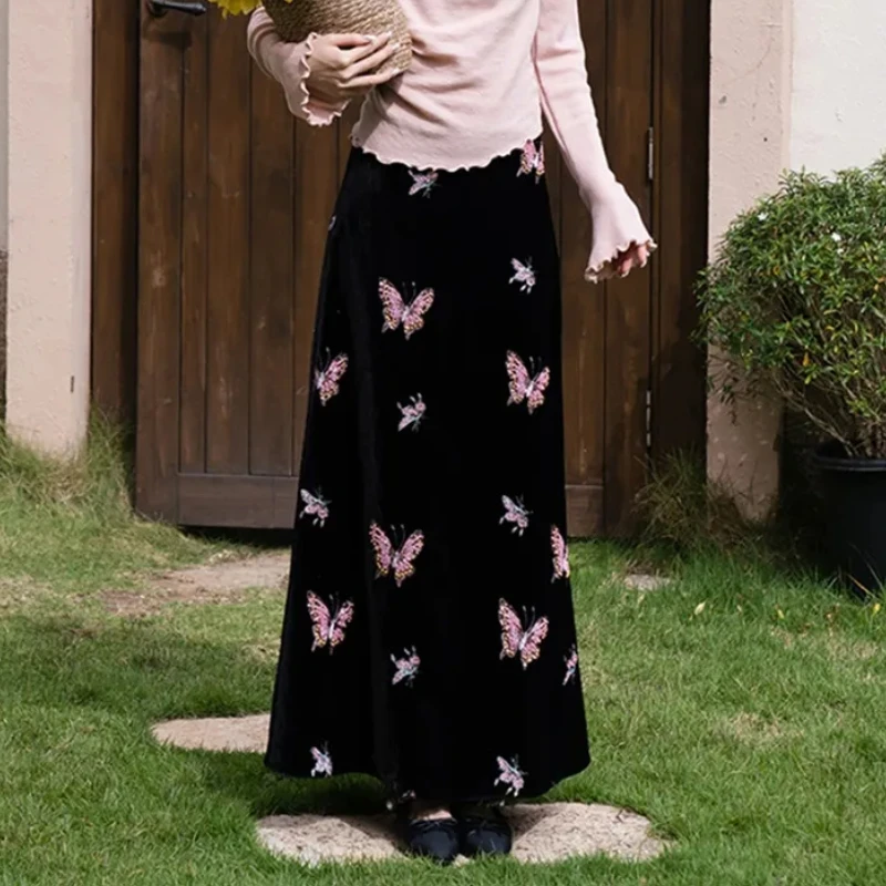 Vintage Spring New Elegant Butterfly Sequin Velvet Skirt French Luxury Women Slim High Waist Temperament Bag Hip Party Skirt
Vintage Spring New Elegant Butterfly Sequin Velvet Skirt French Luxury Women Slim High Waist Temperament Bag Hip Party Skirt