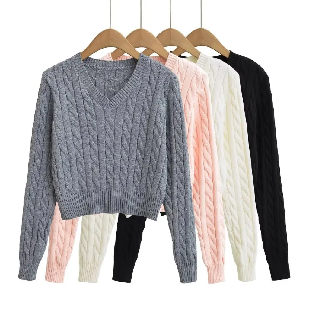 Korean Style Women's V-neck Twist Knitted Sweater Slim-fit Short Inner Top for Autumn Winter College Girls Fashion
Korean Style Women's V-neck Twist Knitted Sweater Slim-fit Short Inner Top for Autumn Winter College Girls Fashion
