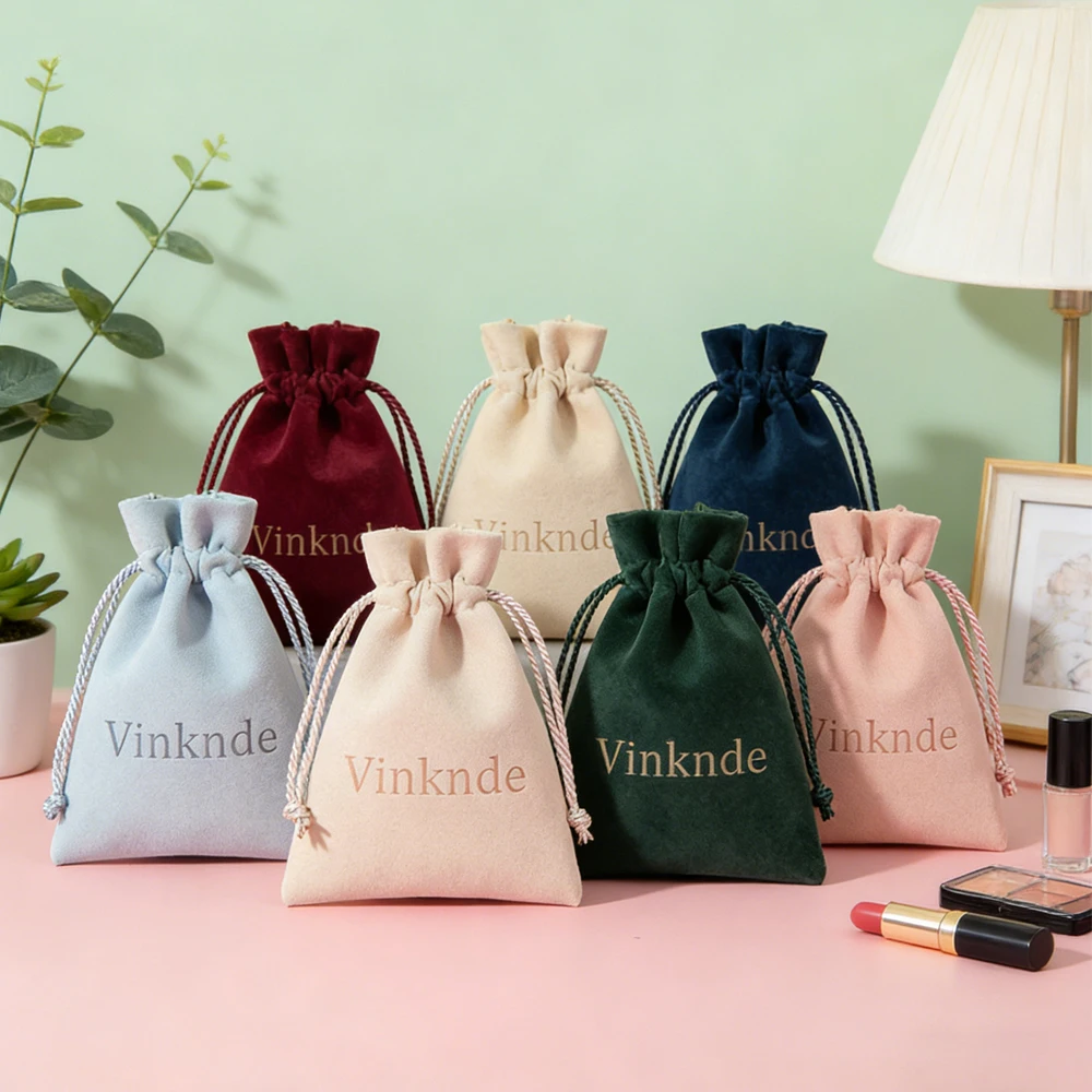 50 шт. 8x10 см, индивидуальный логотип, подарочные пакеты из микрофибры на шнурке, бархатная упаковка для ювелирных изделий, серьги-кольца, свадебная сумка для конфет
50 шт. 8x10 см, индивидуальный логотип, подарочные пакеты из микрофибры на шнурке, бархатная упаковка для ювелирных изделий, серьги-кольца, свадебная сумка для конфет