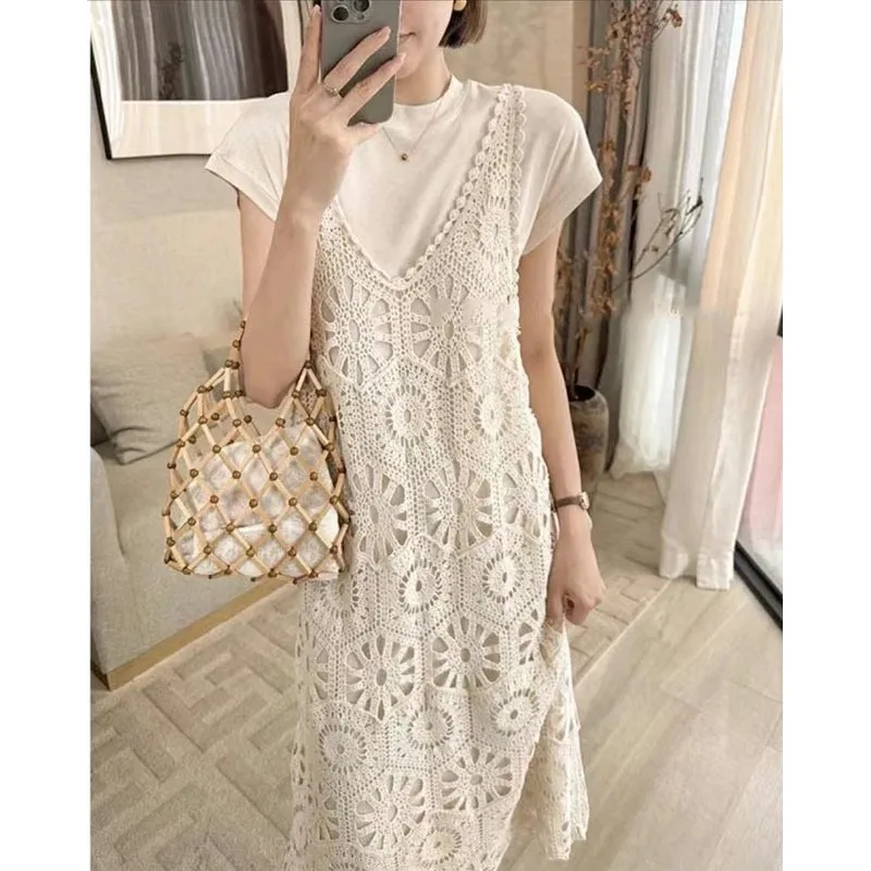 2024 New Summer Fashionable Lace Hollow Knitted Hook Flower Sleeve Casual Slimming Strap Dress Mid-Length Cotton T-shirt Dress
2024 New Summer Fashionable Lace Hollow Knitted Hook Flower Sleeve Casual Slimming Strap Dress Mid-Length Cotton T-shirt Dress