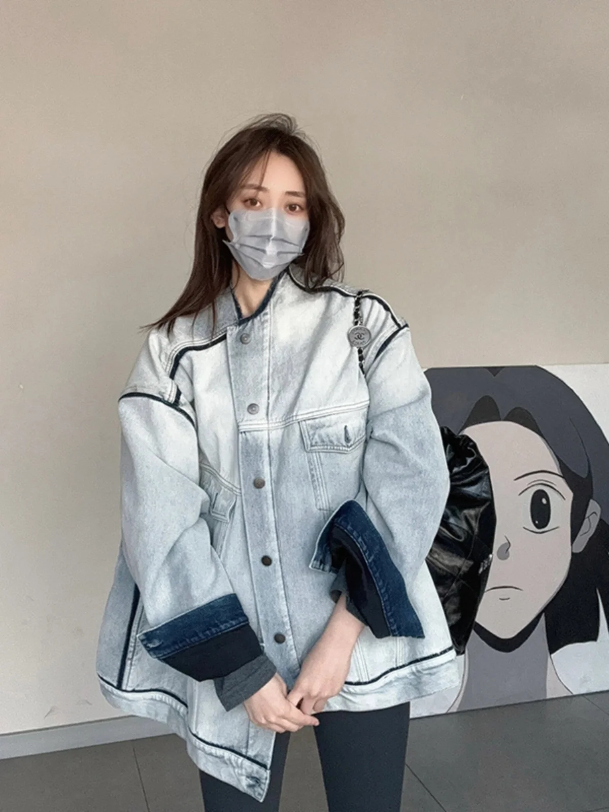 Ретро джинсовая куртка свободного кроя средней длины с цветовыми блоками, молодежный дизайн, осенняя модная верхняя одежда
Ретро джинсовая куртка свободного кроя средней длины с цветовыми блоками, молодежный дизайн, осенняя модная верхняя одежда