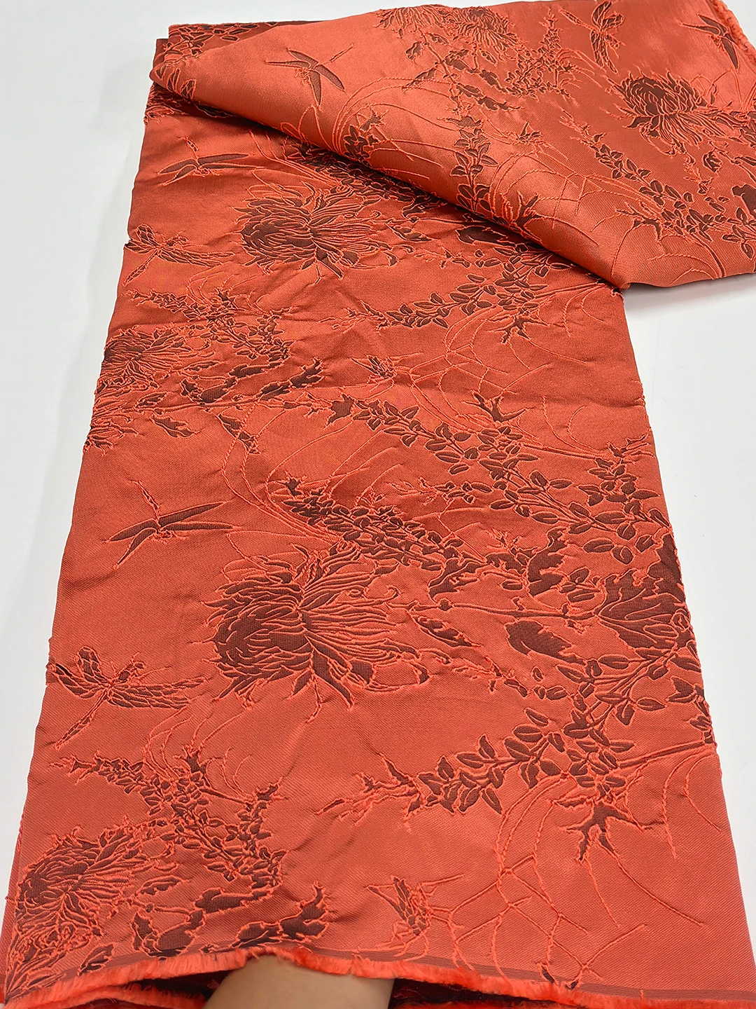 2024 Hot Sale African Brocade Lace Fabric Nigerian Jacquard Lace Fabric Embroidery Dubai Lace For Evening Prom Women Dresses
2024 Hot Sale African Brocade Lace Fabric Nigerian Jacquard Lace Fabric Embroidery Dubai Lace For Evening Prom Women Dresses