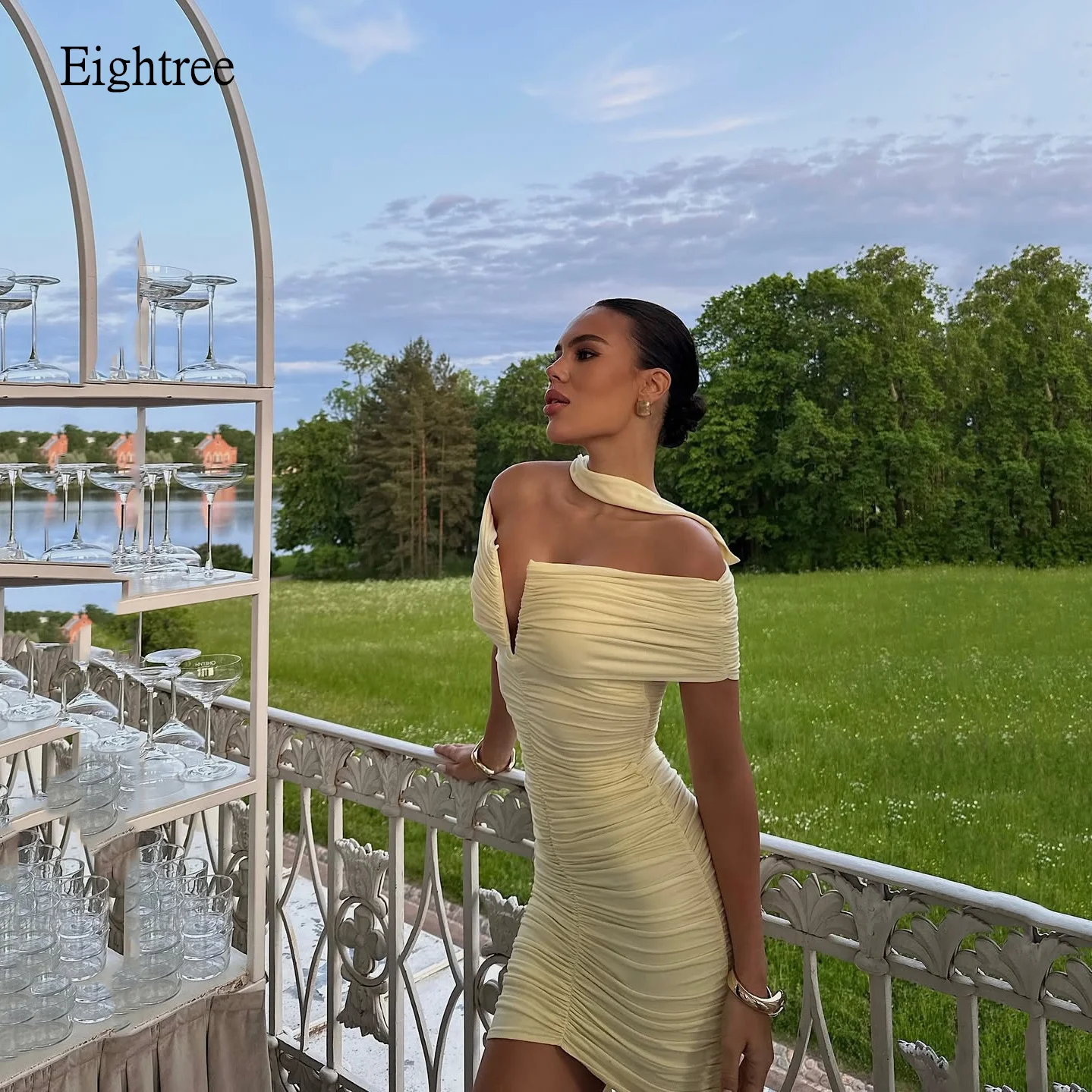 Eightree Sexy Yellow Short Formal Prom Gowns V Neck Off The Shoulder Evening Dress Backless Party Dresses Customized
Eightree Sexy Yellow Short Formal Prom Gowns V Neck Off The Shoulder Evening Dress Backless Party Dresses Customized