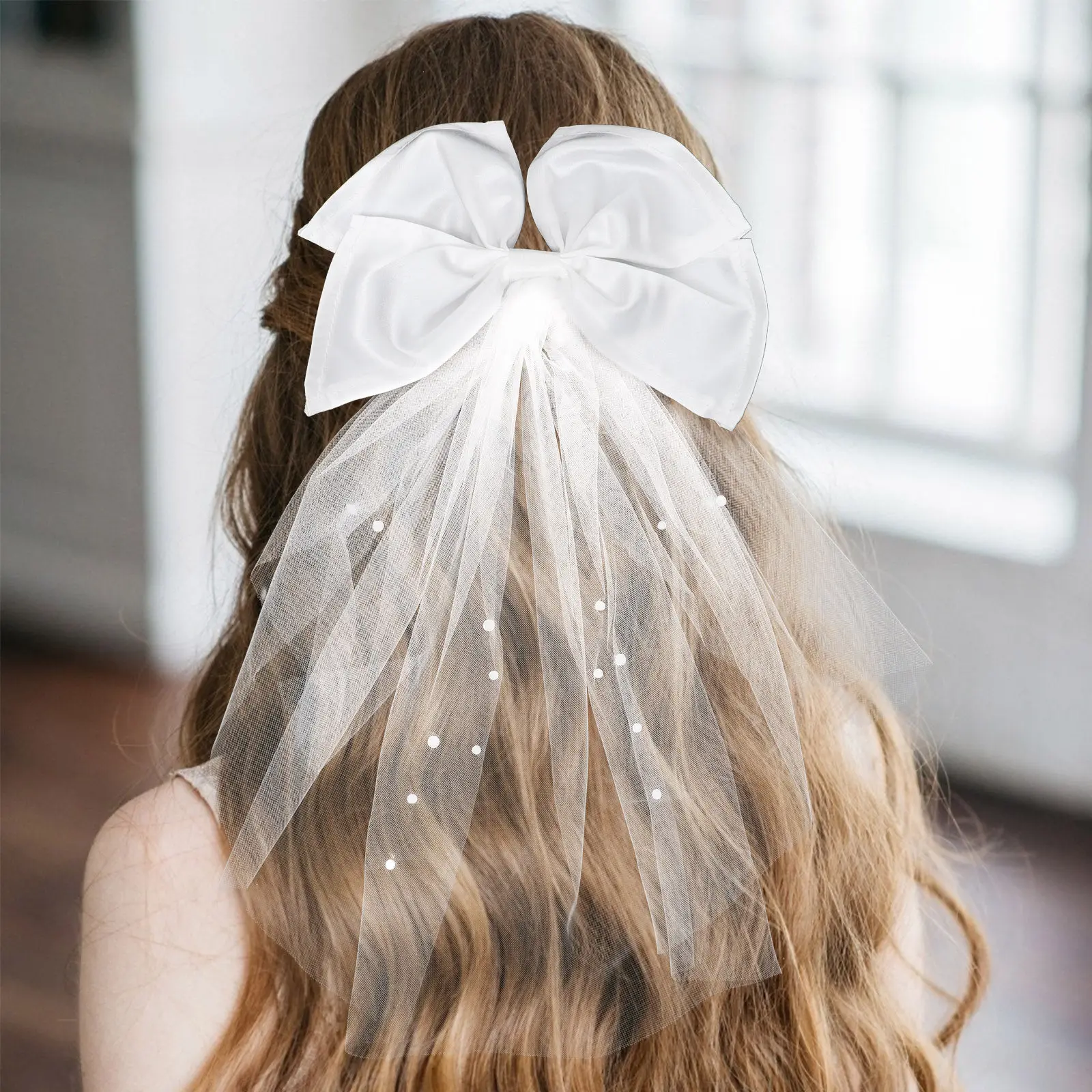 Bridal Hairband Net Yarn Headdress Bowknot Creative Veil Wedding Decor Comfortable Attractive Wedding Headdress
Bridal Hairband Net Yarn Headdress Bowknot Creative Veil Wedding Decor Comfortable Attractive Wedding Headdress