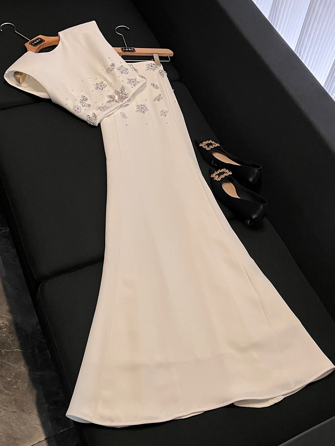 Комплект Ele Heavy Bead, женский облегающий комплект из двух предметов, зимняя модная роскошная одежда, круглый, Ne Long Sve, студенческая дизайнерская рабочая одежда
Комплект Ele Heavy Bead, женский облегающий комплект из двух предметов, зимняя модная роскошная одежда, круглый, Ne Long Sve, студенческая дизайнерская рабочая одежда