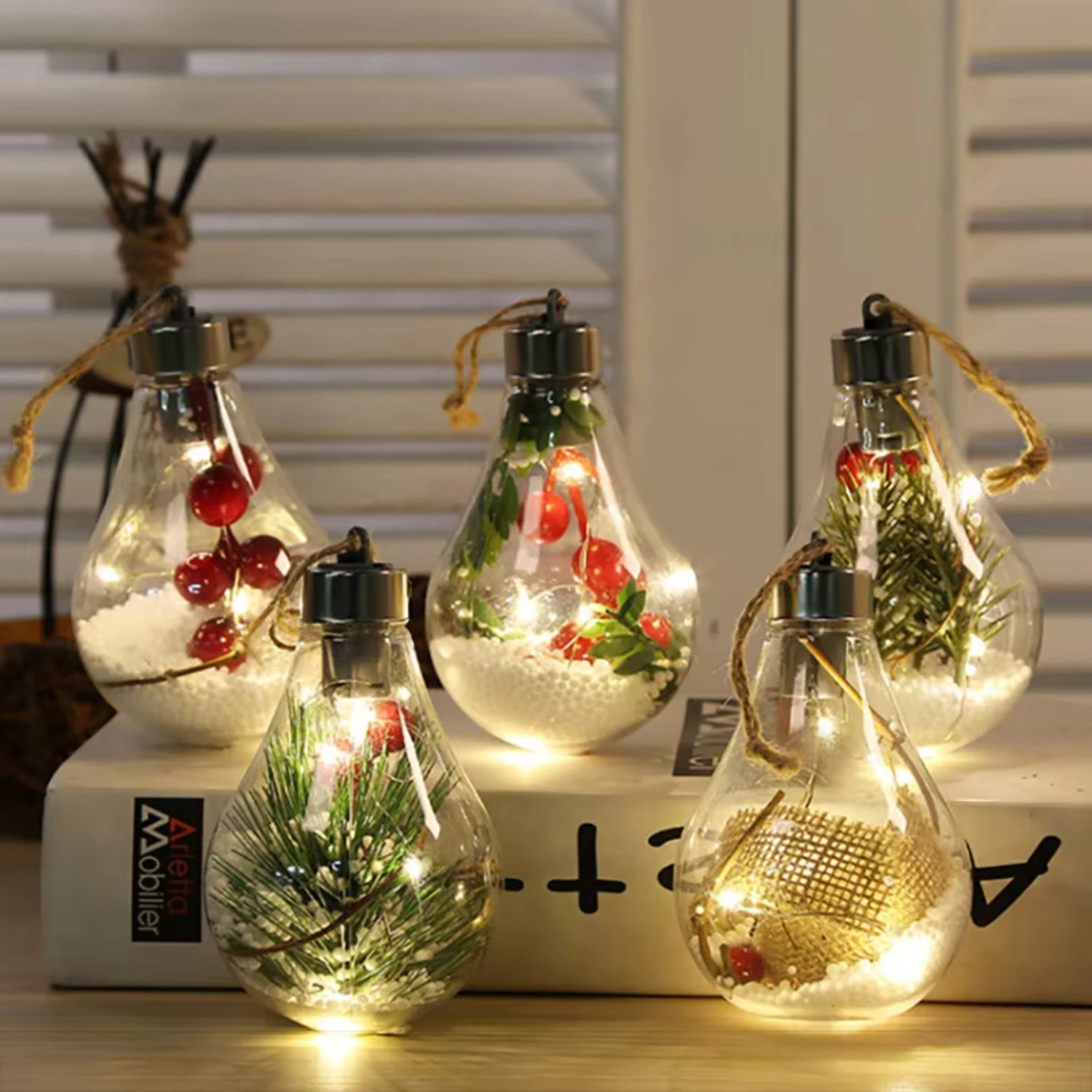 LED Light Christmas Bulbs Ornament Transparent Ball Holly Pick Christmas Baubles Clear Tree Decoration Crafts
LED Light Christmas Bulbs Ornament Transparent Ball Holly Pick Christmas Baubles Clear Tree Decoration Crafts