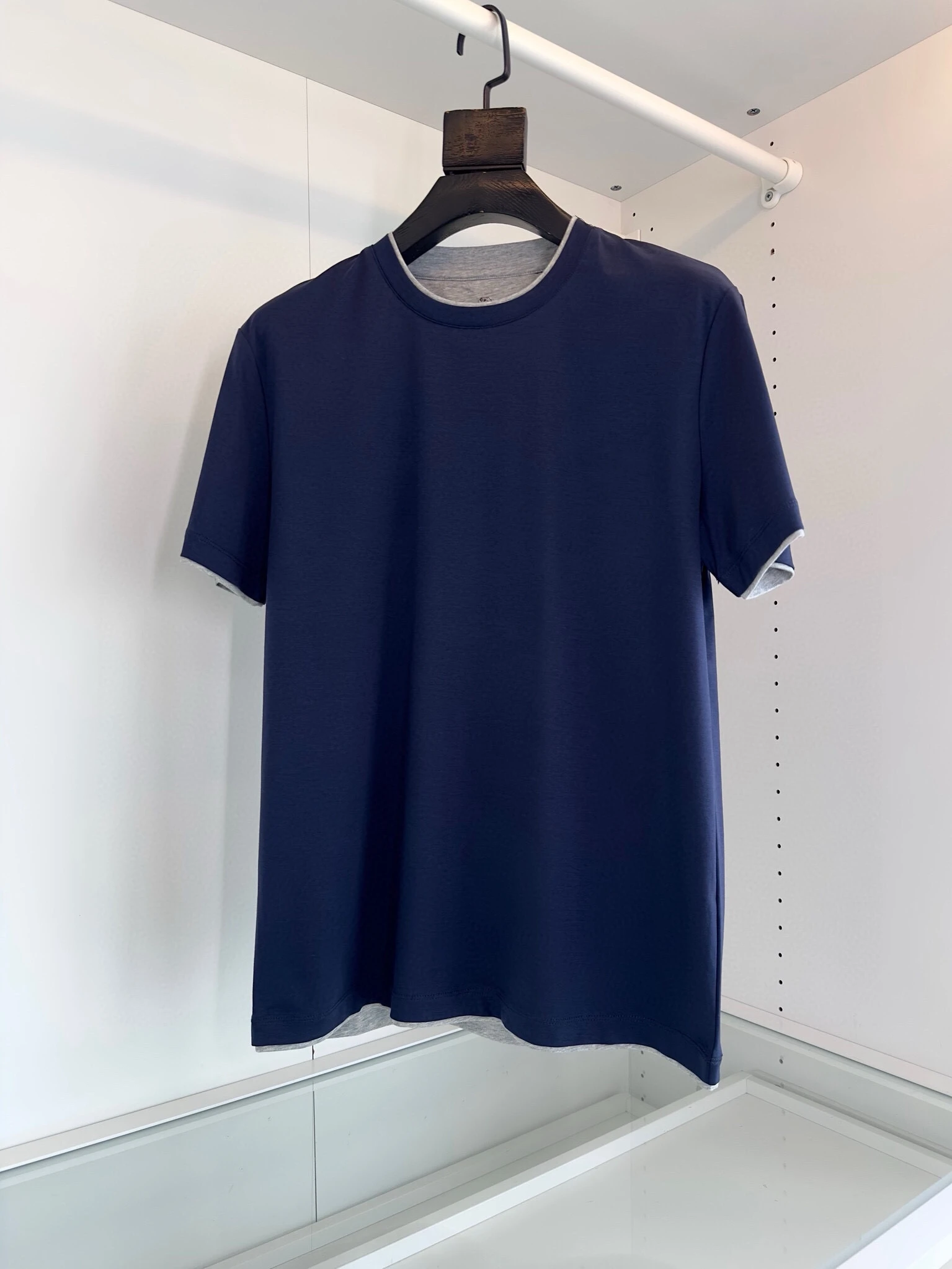 Italy BC men's clothing summer new crew neck bottoming shirt, fake two solid color old money style men's short-sleeved T-shirt
Italy BC men's clothing summer new crew neck bottoming shirt, fake two solid color old money style men's short-sleeved T-shirt