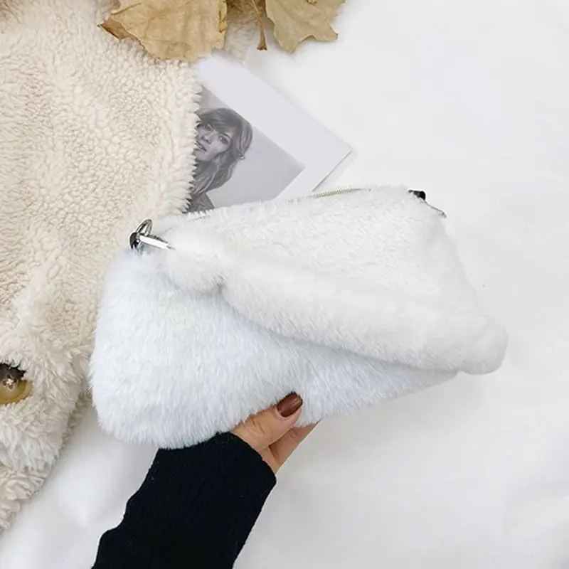 63HC Underarm Handbag Cow Plush Print Shoulder Bag for Women Girls Autumn and Winter
63HC Underarm Handbag Cow Plush Print Shoulder Bag for Women Girls Autumn and Winter