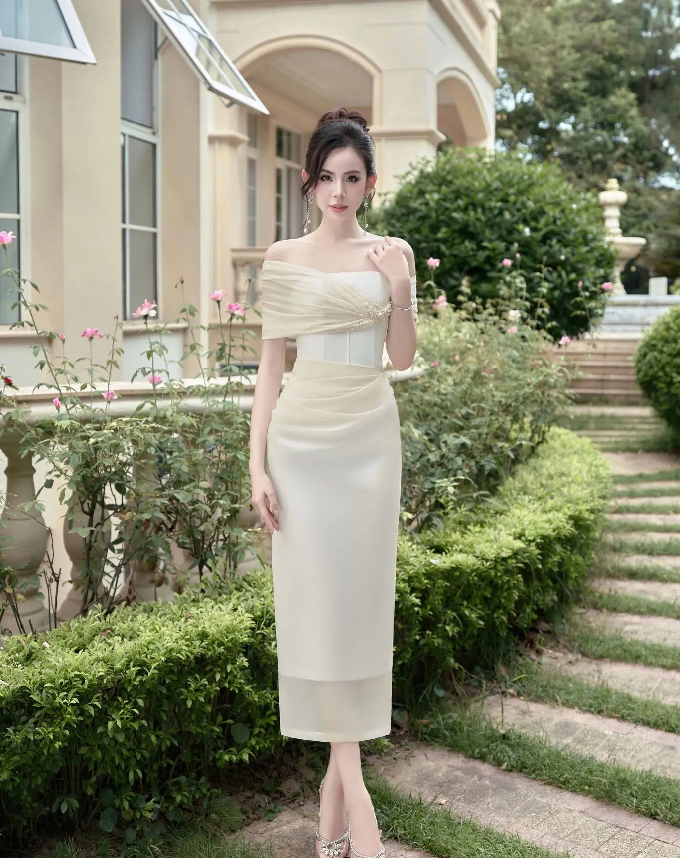 Customized Organza Straight Off the Shoulder Crystal Evening Dress Tea Length Strapless Half Sleeves Photo Color Fashion
Customized Organza Straight Off the Shoulder Crystal Evening Dress Tea Length Strapless Half Sleeves Photo Color Fashion