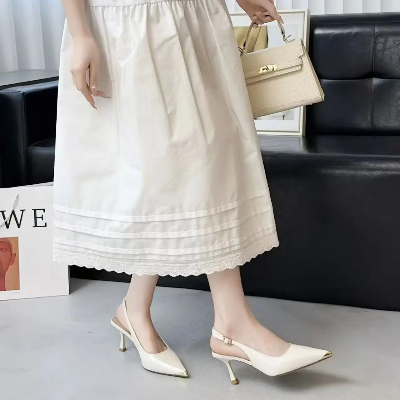 Metallic Pointed Toe Women's Shoes Thin Strap mid Heel slip-on shoes Fairy Style Comfortable Breathable
Metallic Pointed Toe Women's Shoes Thin Strap mid Heel slip-on shoes Fairy Style Comfortable Breathable