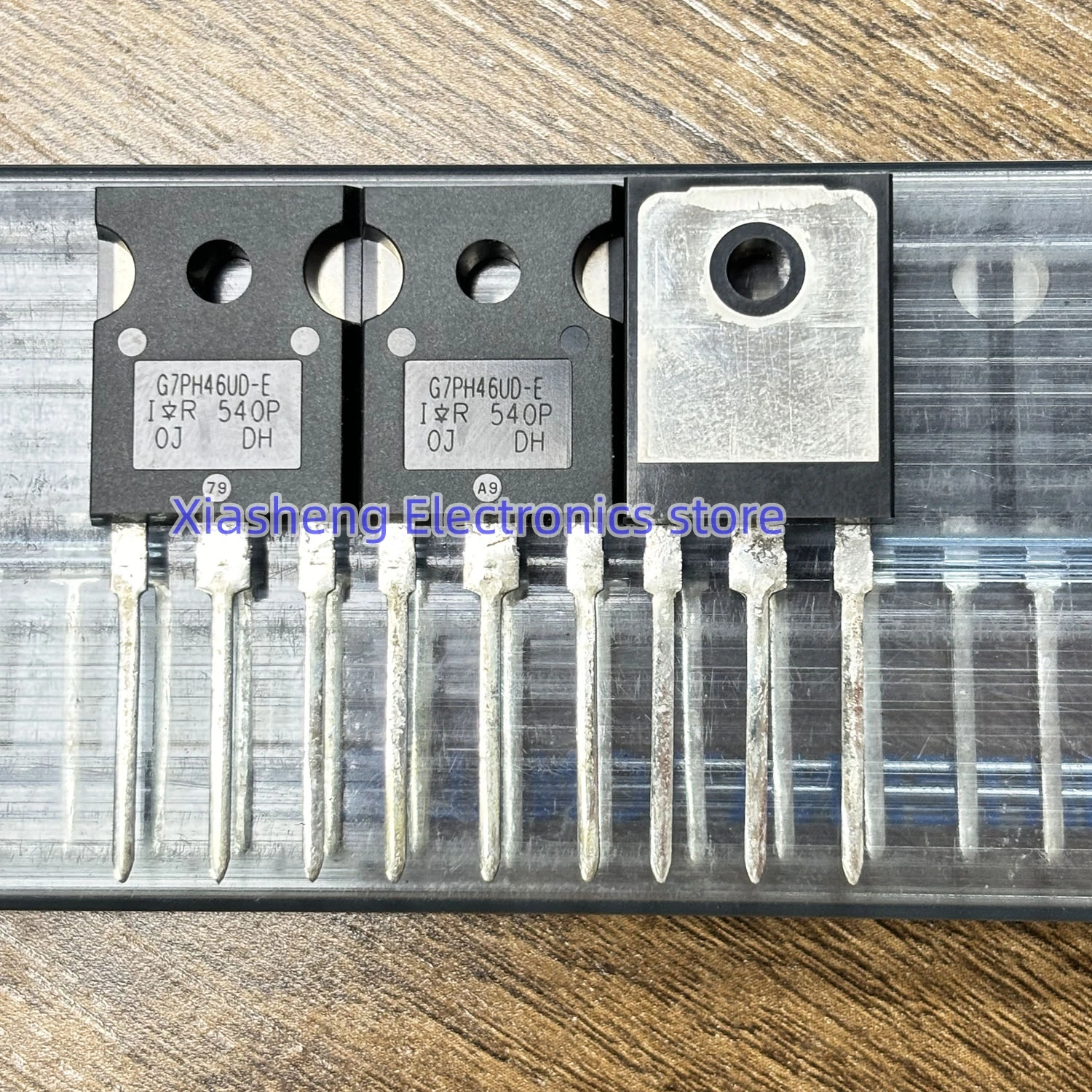 New Original 2Pcs G7PH46UD-EP IRG7PH46UD-EP TO-247 IGBT Transistor Powerful Transistors In Stock Good Quality 
New Original 2Pcs G7PH46UD-EP IRG7PH46UD-EP TO-247 IGBT Transistor Powerful Transistors In Stock Good Quality