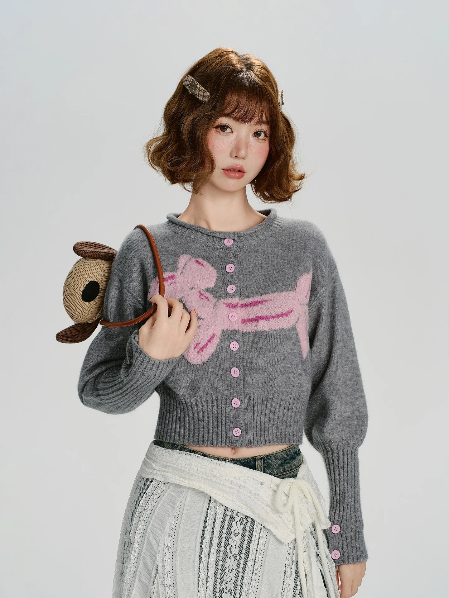 Женский вязаный свитер-кардиган в американском ретро-стиле, приталенный, с животным принтом, осенняя новинка
Женский вязаный свитер-кардиган в американском ретро-стиле, приталенный, с животным принтом, осенняя новинка