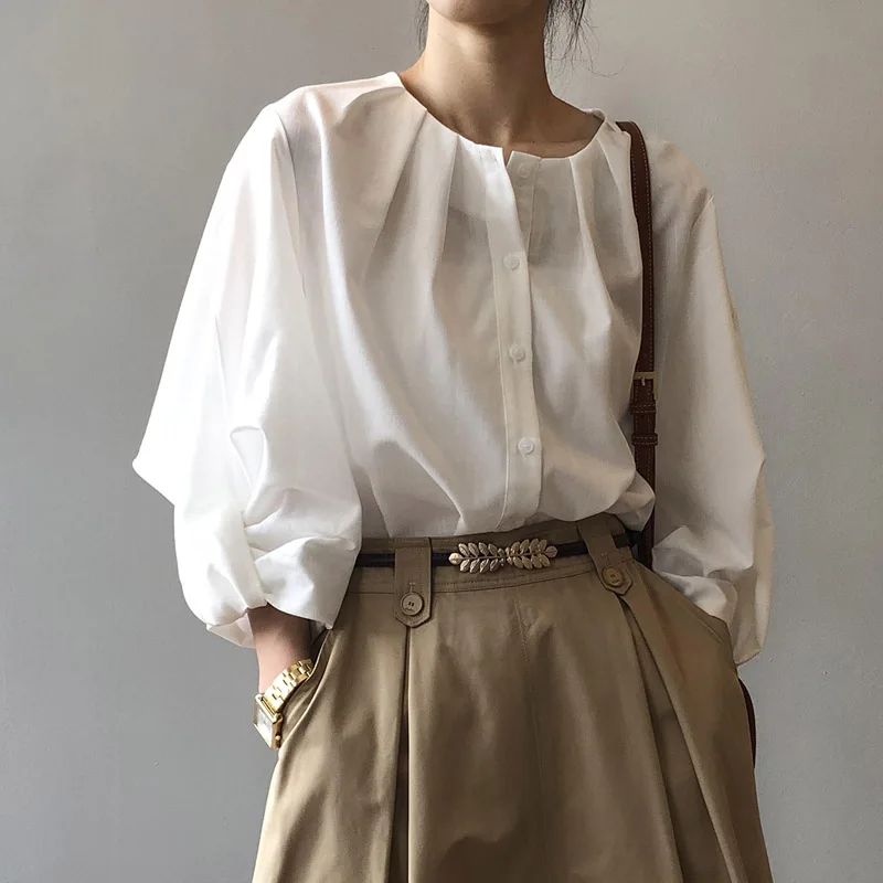 Spring Summer Vintage Lantern Sleeve Women's White Blouse 2025 New Single Breasted O-neck Casual Loose Office Shirts Tops Female
Spring Summer Vintage Lantern Sleeve Women's White Blouse 2025 New Single Breasted O-neck Casual Loose Office Shirts Tops Female