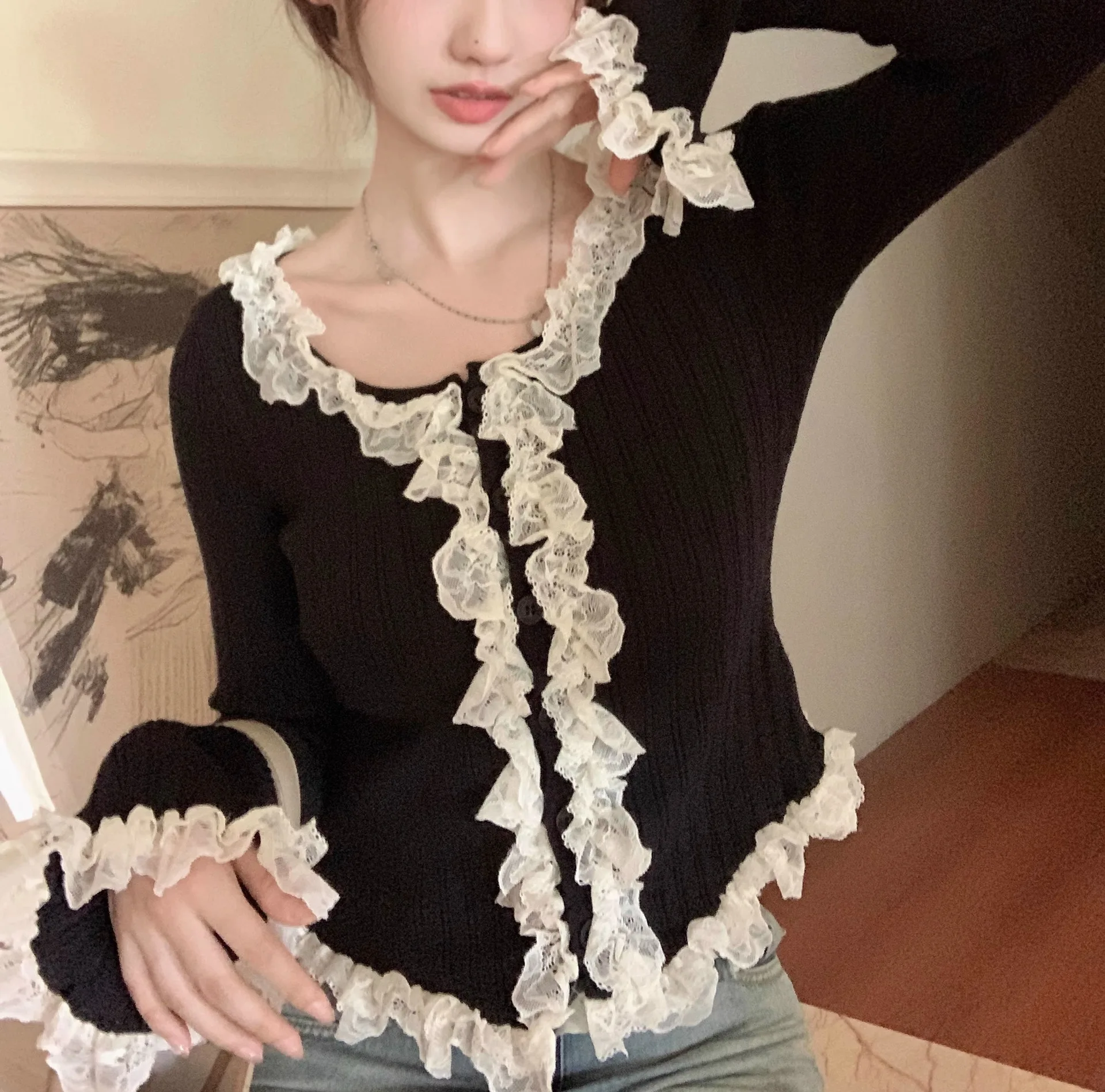 Женский осенний укороченный свитер, кардиган, кружевной лоскутный вязаный базовый топ на пуговицах, универсальный элегантный нежный повседневный повседневный свитер
Женский осенний укороченный свитер, кардиган, кружевной лоскутный вязаный базовый топ на пуговицах, универсальный элегантный нежный повседневный повседневный свитер