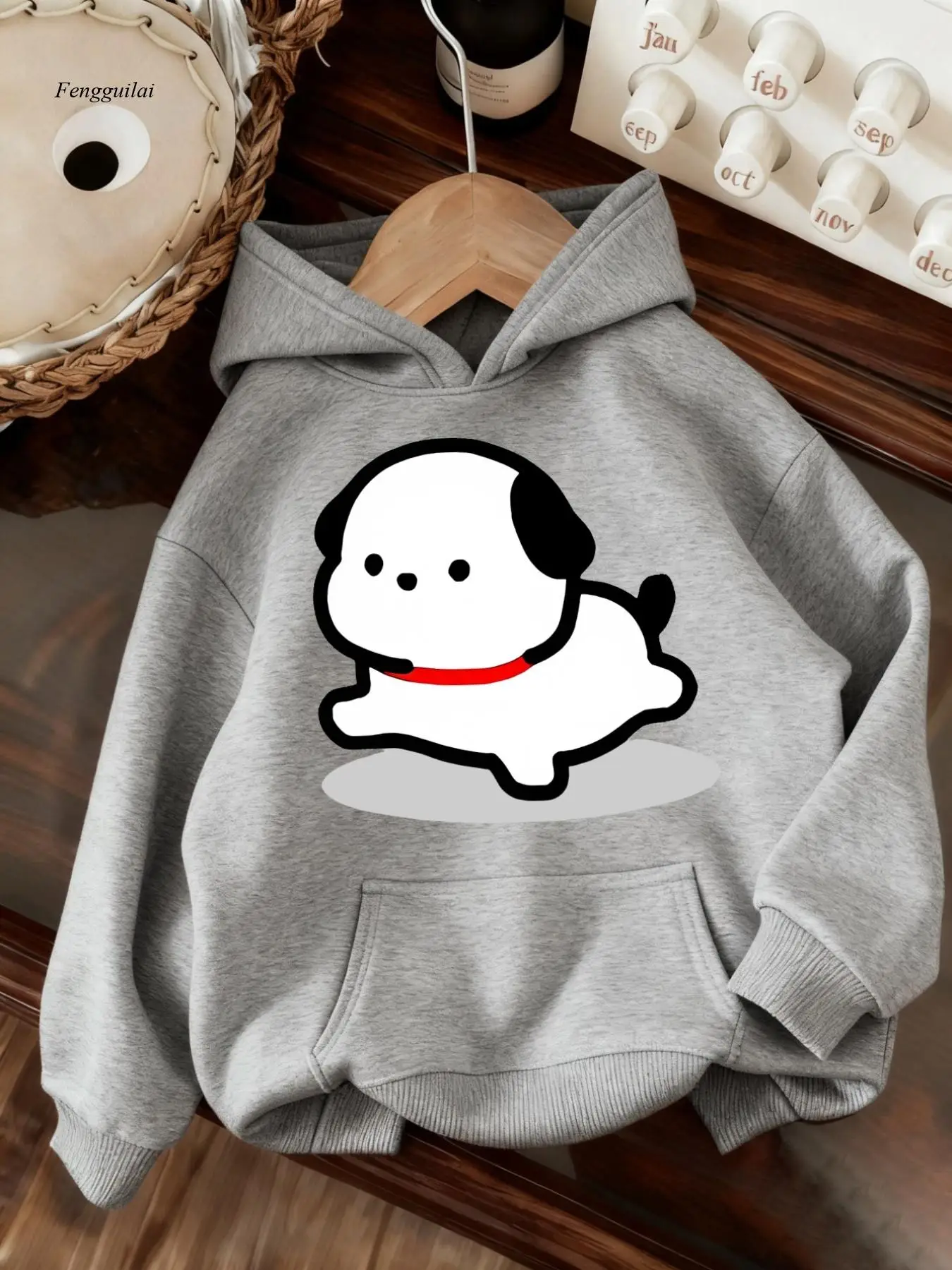 Толстовка с капюшоном и карманом с милым мультяшным принтом собаки | Длинный рукав, стандартный крой, легкая эластичная ткань
Толстовка с капюшоном и карманом с милым мультяшным принтом собаки | Длинный рукав, стандартный крой, легкая эластичная ткань