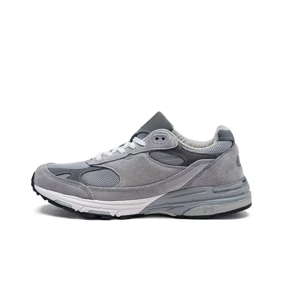 2026 New Men/Women 990 None-Slip Walking Soft Sneakers For Unisex Running Sports Durable Marathon seohS neW balanceeS
2026 New Men/Women 990 None-Slip Walking Soft Sneakers For Unisex Running Sports Durable Marathon seohS neW balanceeS