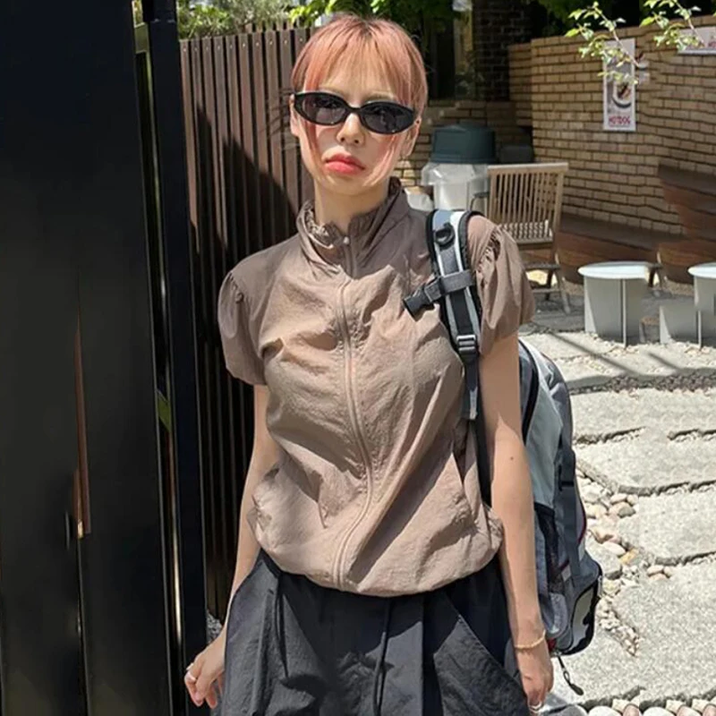 Vintage Stand Neck Sports Jackets Women Mountaineer Short Sleeve Sun-proof Coat Female Summer Thin Zipper Quick Drying Jacket
Vintage Stand Neck Sports Jackets Women Mountaineer Short Sleeve Sun-proof Coat Female Summer Thin Zipper Quick Drying Jacket