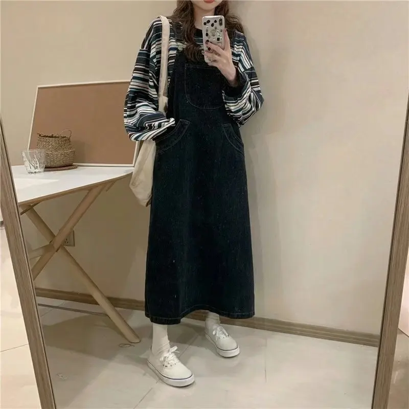 Oversized Vintage Denim Straps Dress Women Spring Loose Straight Pockets Mid Long Skirt Fashion Simple Office Lady Dresses
Oversized Vintage Denim Straps Dress Women Spring Loose Straight Pockets Mid Long Skirt Fashion Simple Office Lady Dresses