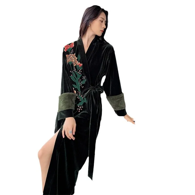 Luxury Kimono Velour Bathrobe Lady Elegant Homewear Warm Sleepwear Embroider Flower Peignoir Nightie Loose Velour Loungewear
Luxury Kimono Velour Bathrobe Lady Elegant Homewear Warm Sleepwear Embroider Flower Peignoir Nightie Loose Velour Loungewear