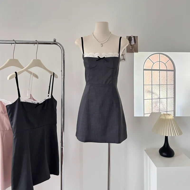 Sweet Lace Stitching Sling Dress Women Spring Summer Fashion Sexy Party Mini Pink Gray Chic French Lady Sleeveless Short Dresses
Sweet Lace Stitching Sling Dress Women Spring Summer Fashion Sexy Party Mini Pink Gray Chic French Lady Sleeveless Short Dresses
