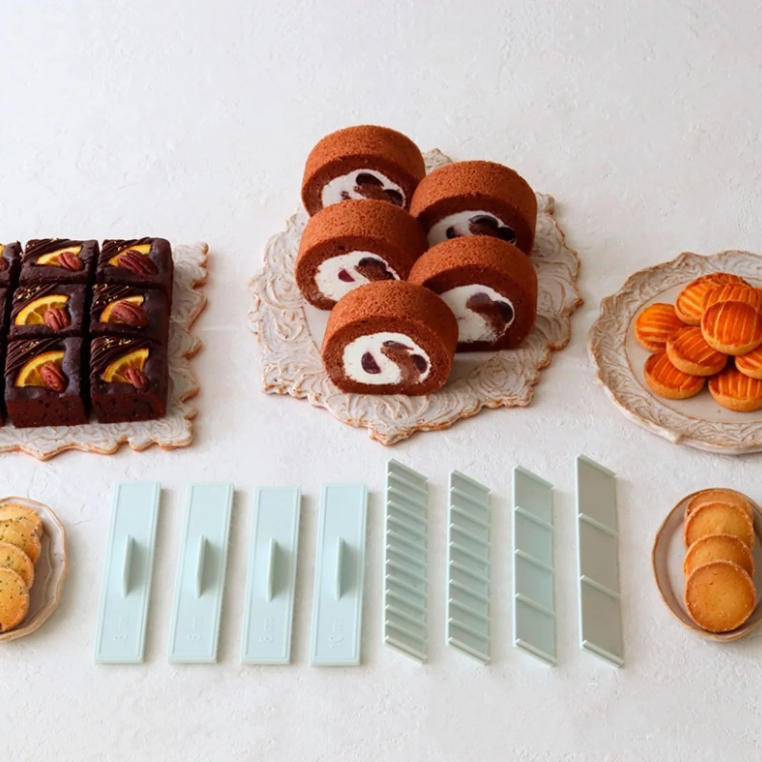 8Pcs ABS Pastic Biscuit Cake Rolling Mold Graduated Scale Balance Ruler Fondant Icing Decorate Tool Pastry And Bakery Accessorie
8Pcs ABS Pastic Biscuit Cake Rolling Mold Graduated Scale Balance Ruler Fondant Icing Decorate Tool Pastry And Bakery Accessorie