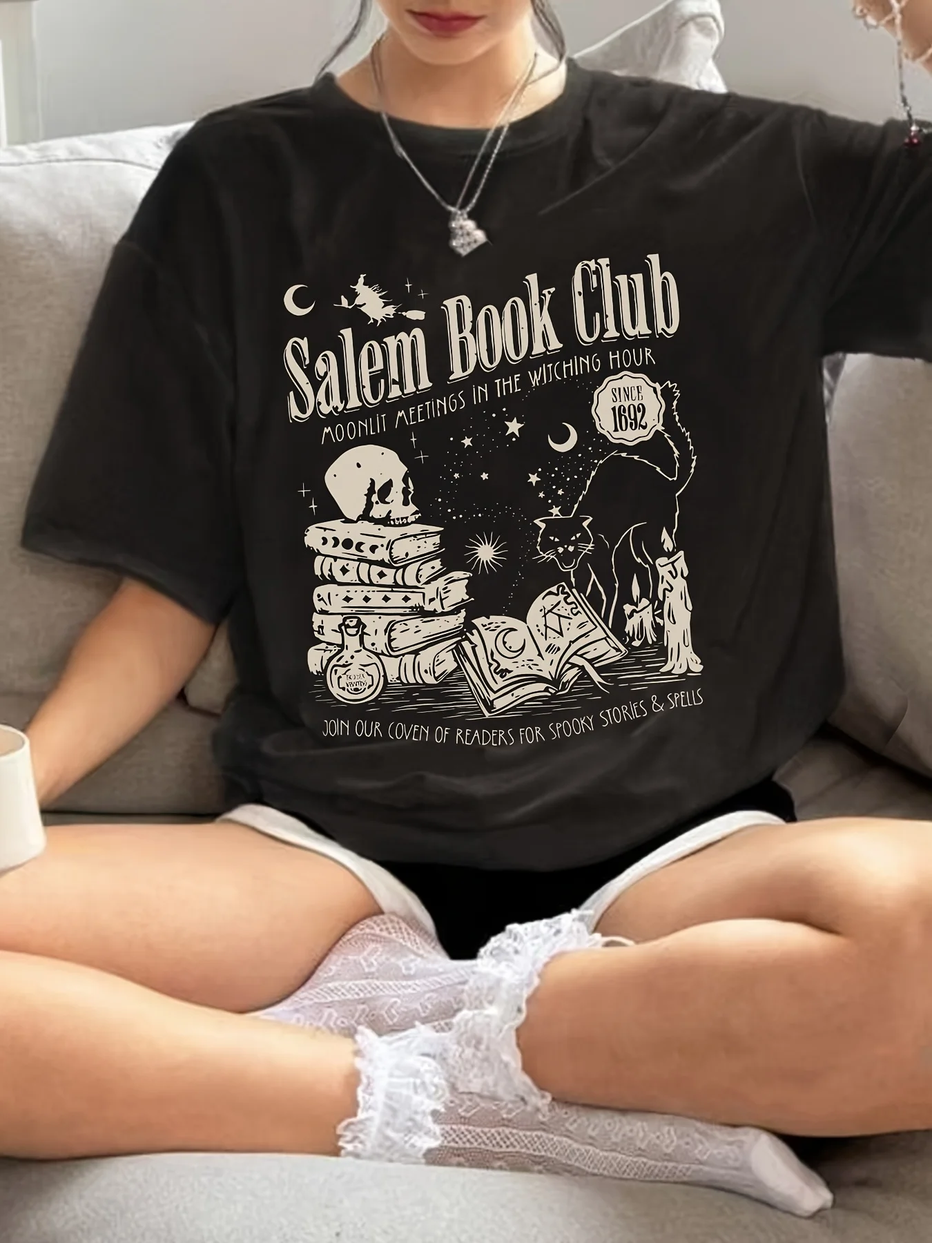 Salem book ciub реквизит ведьмы и черный кот с принтом женская модная футболка летняя футболка женская
Salem book ciub реквизит ведьмы и черный кот с принтом женская модная футболка летняя футболка женская