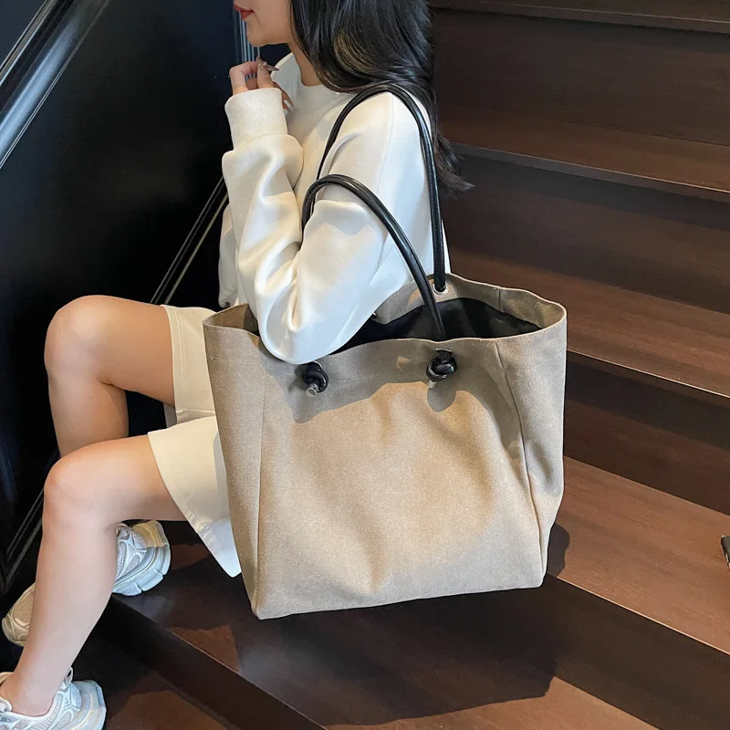 2025 Early Autumn Washed Fabric Tote - Women's Large-Capacity, Retro Versatile, Single-Shoulder/Handheld Mother-Daughter Bag
2025 Early Autumn Washed Fabric Tote - Women's Large-Capacity, Retro Versatile, Single-Shoulder/Handheld Mother-Daughter Bag